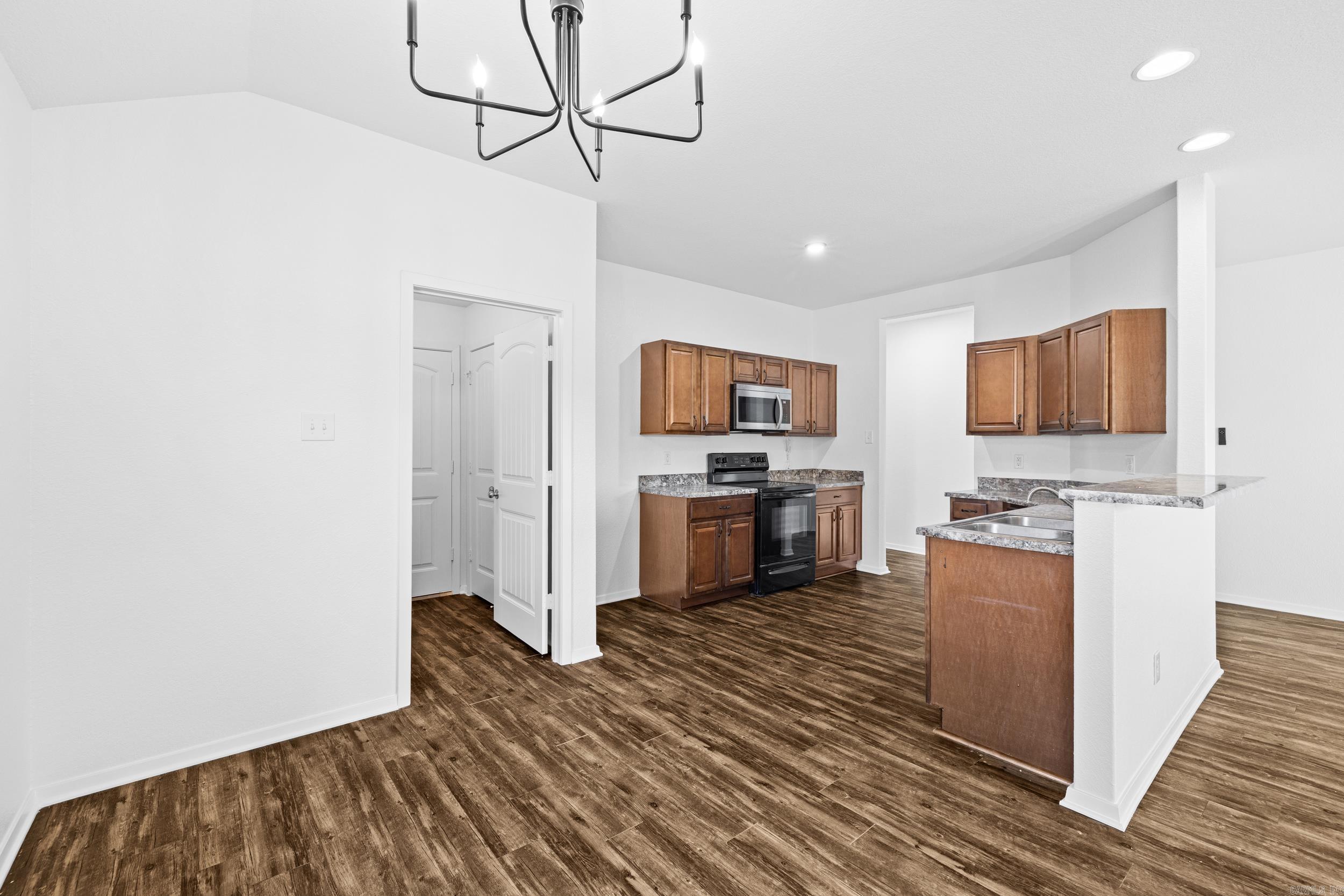 OAKLAND PARK - Residential