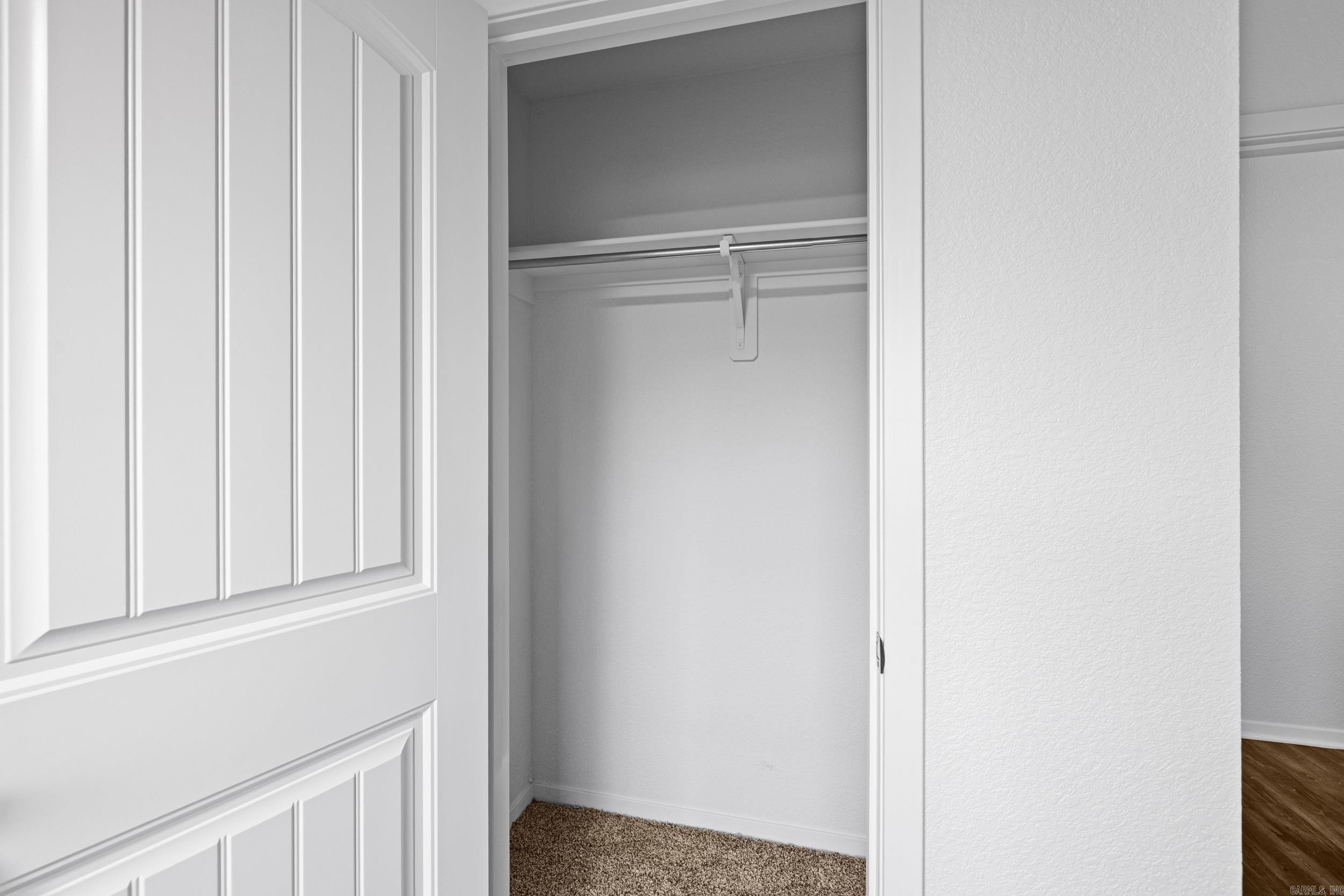 OAKLAND PARK - Residential