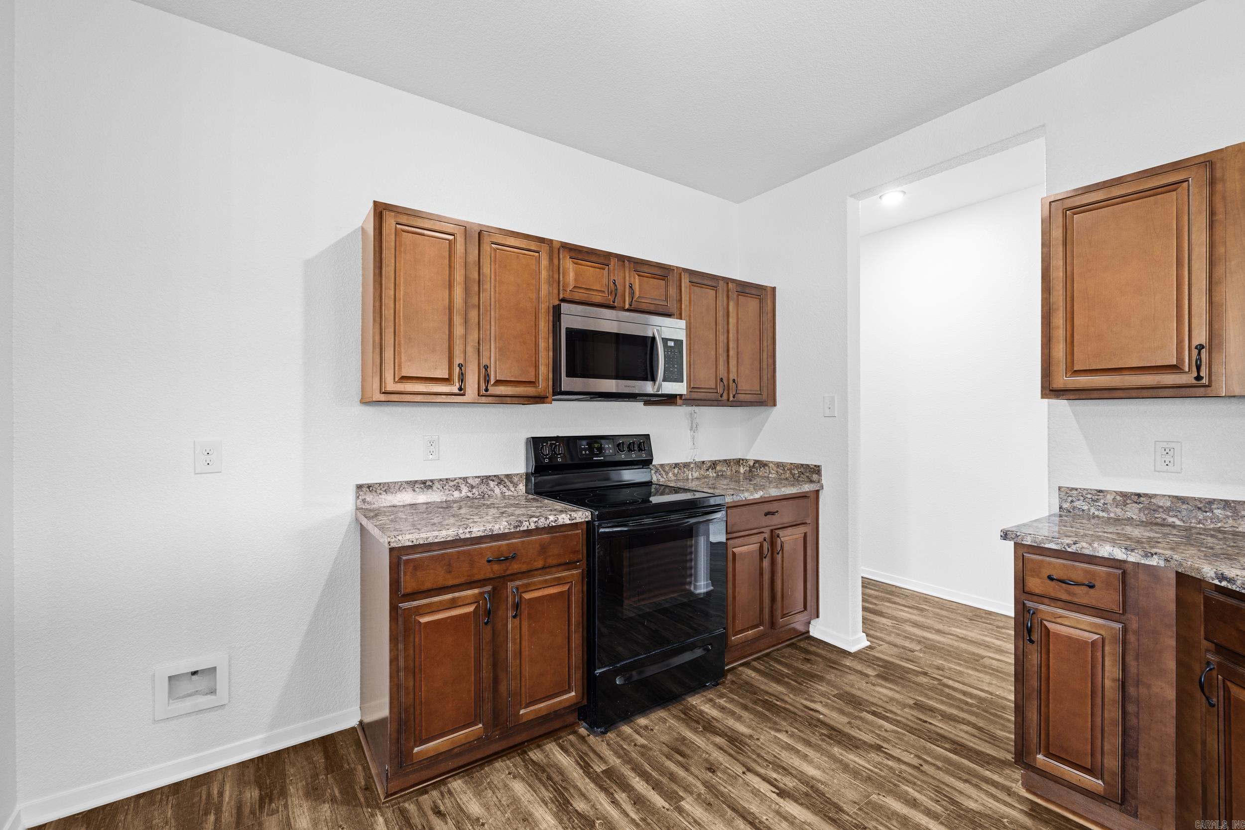 OAKLAND PARK - Residential