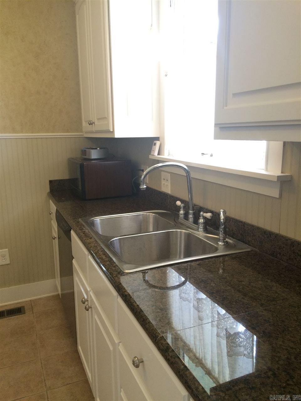 Hill Crest - Residential Lease