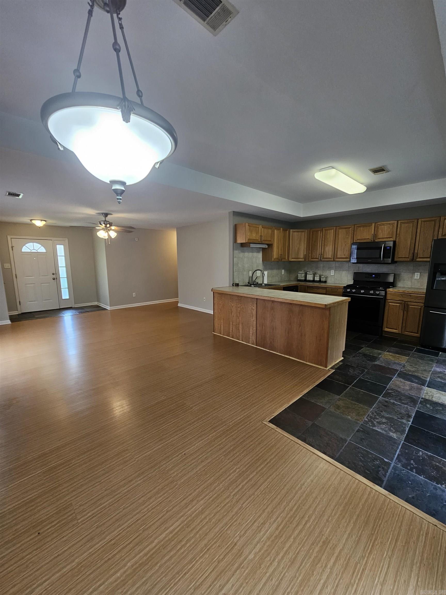 Silica Valley - Residential Lease