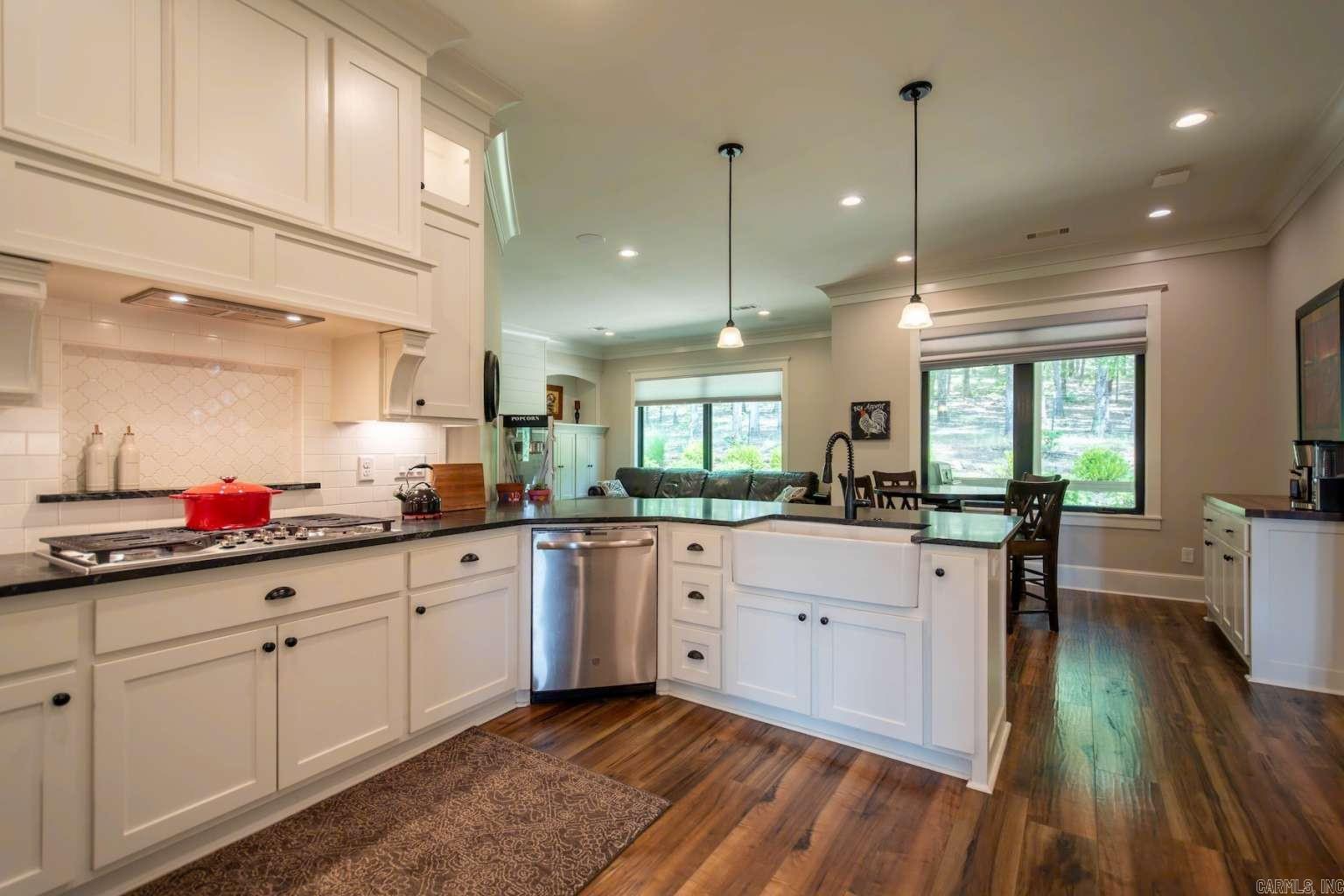 GOSHEN COML PARK - Residential