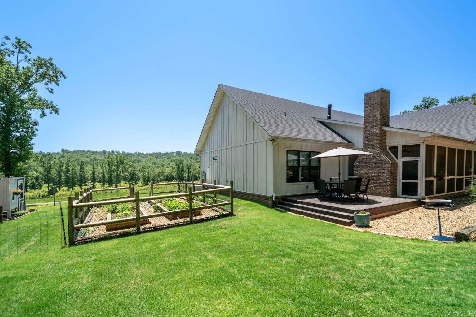 GOSHEN COML PARK - Residential