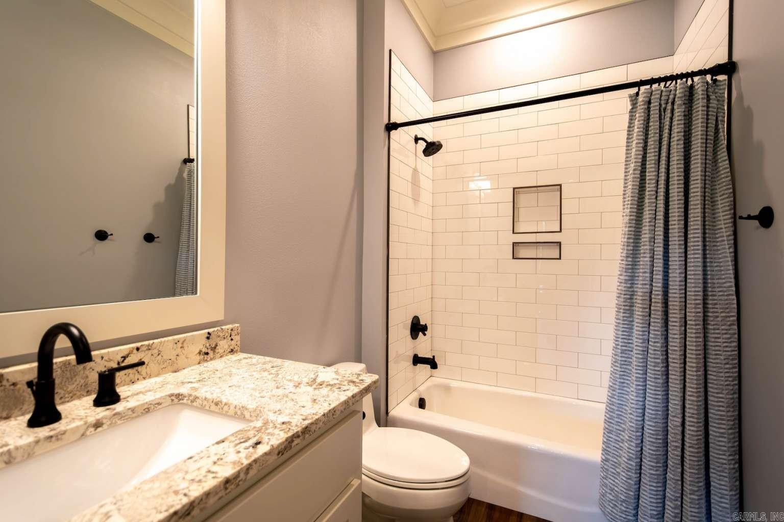 GOSHEN COML PARK - Residential