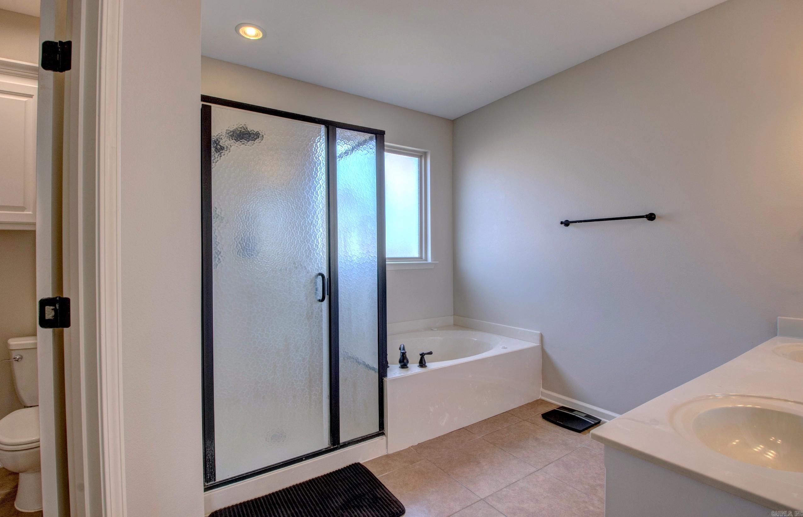 STONEHENGE PLACE - Residential