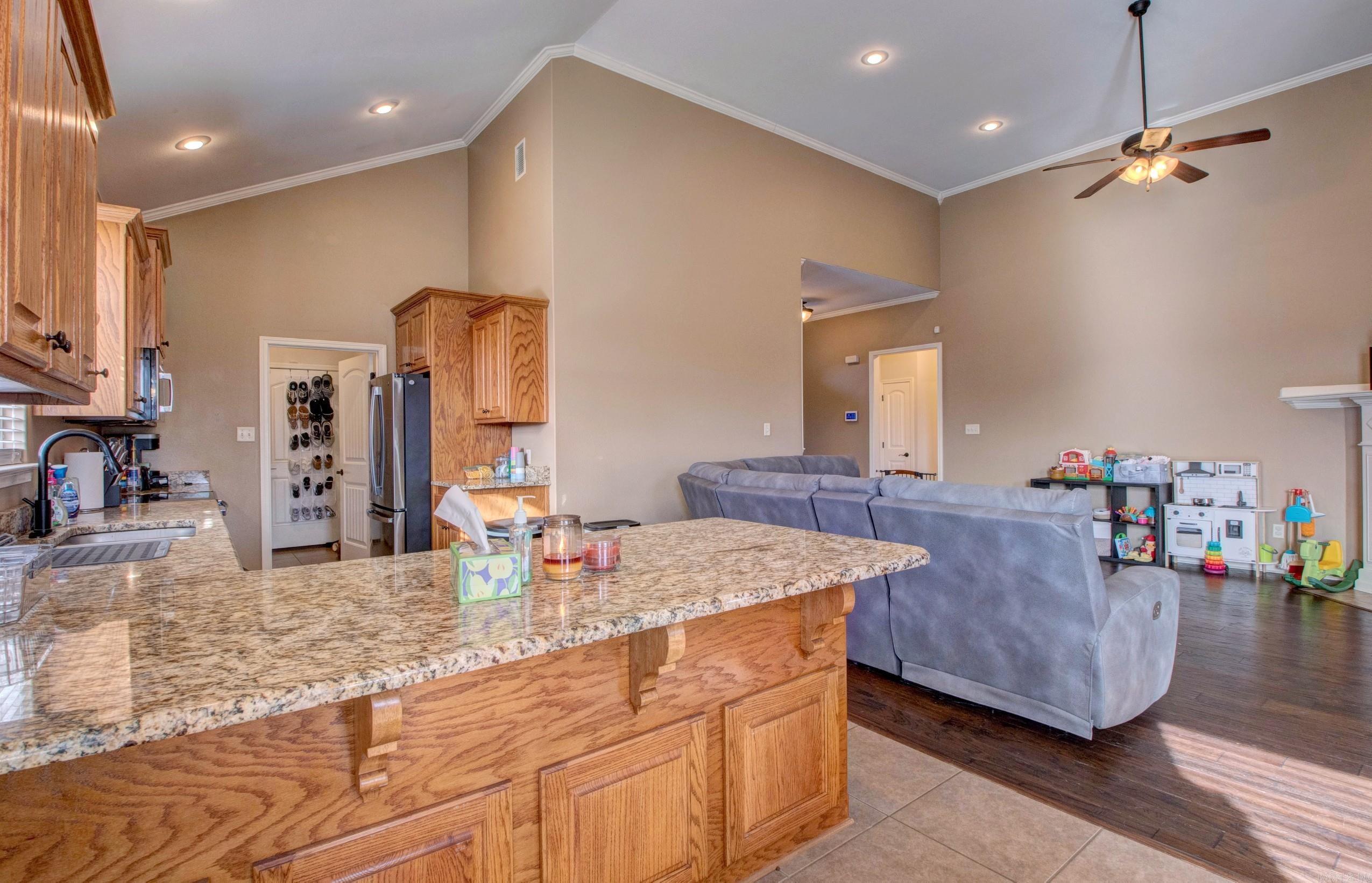 STONEHENGE PLACE - Residential