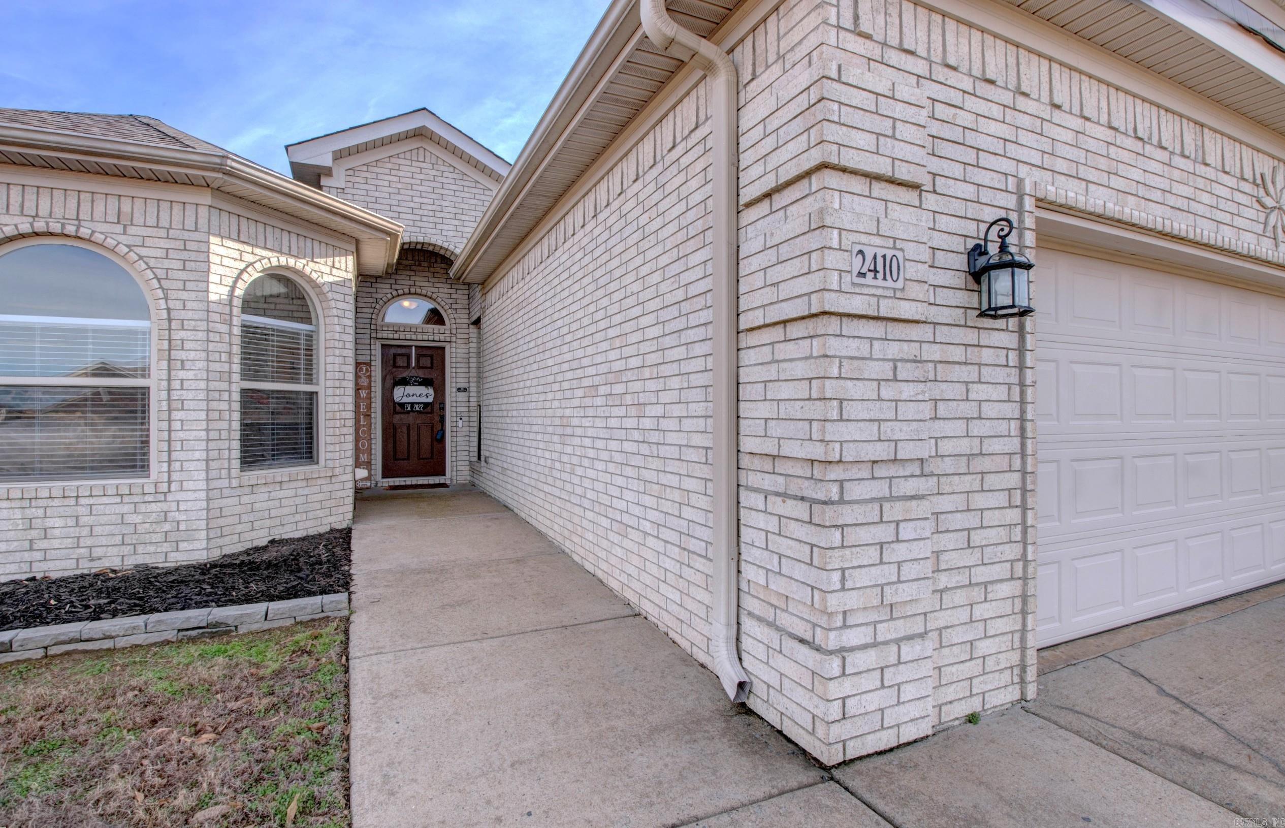 STONEHENGE PLACE - Residential