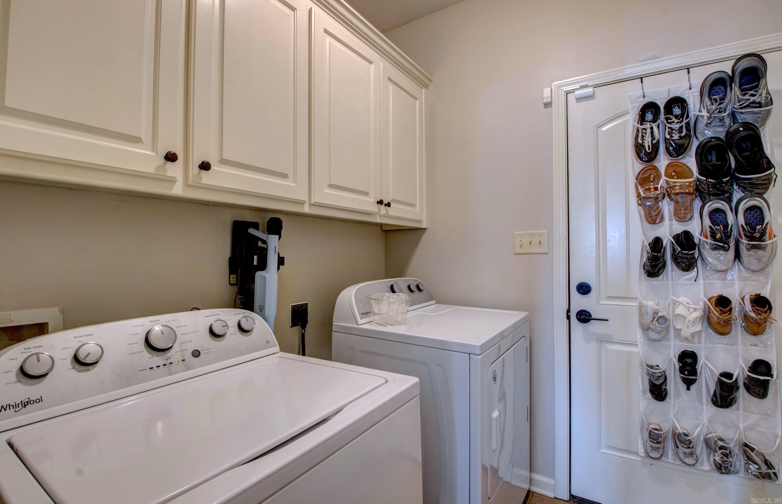 STONEHENGE PLACE - Residential