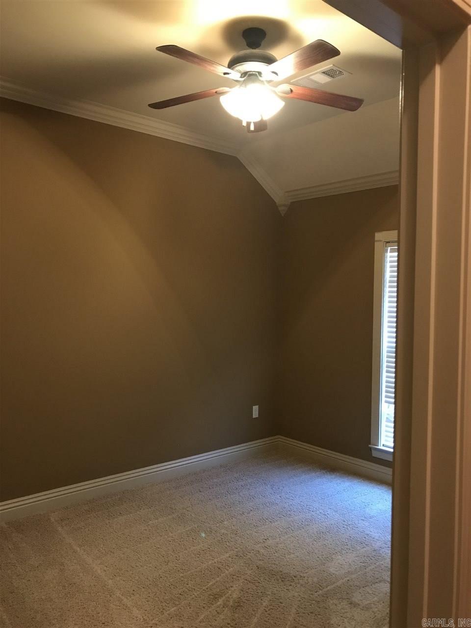 COUNTRY CLUB OF ARK THE - Residential Lease