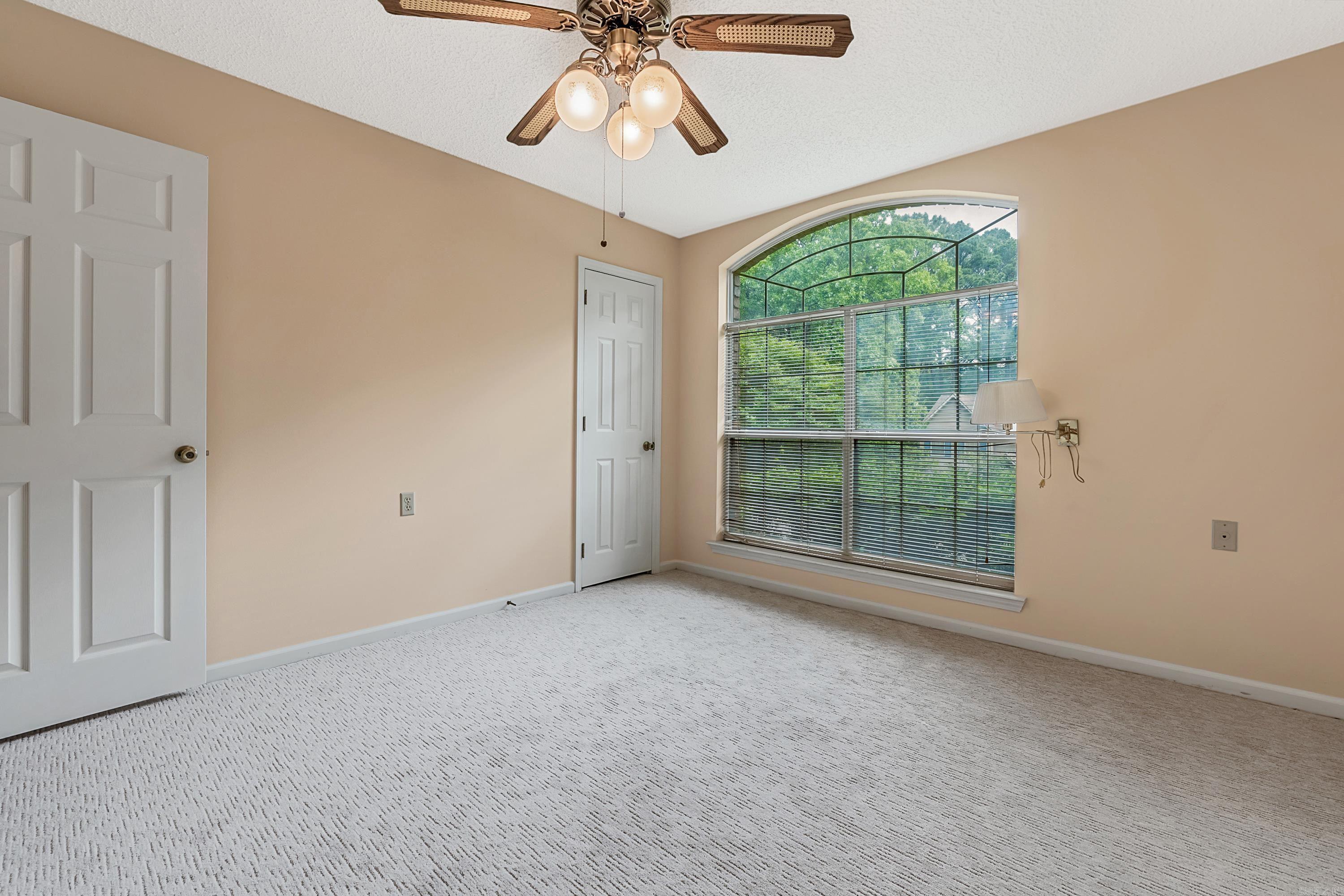 Riverland Heights - Residential