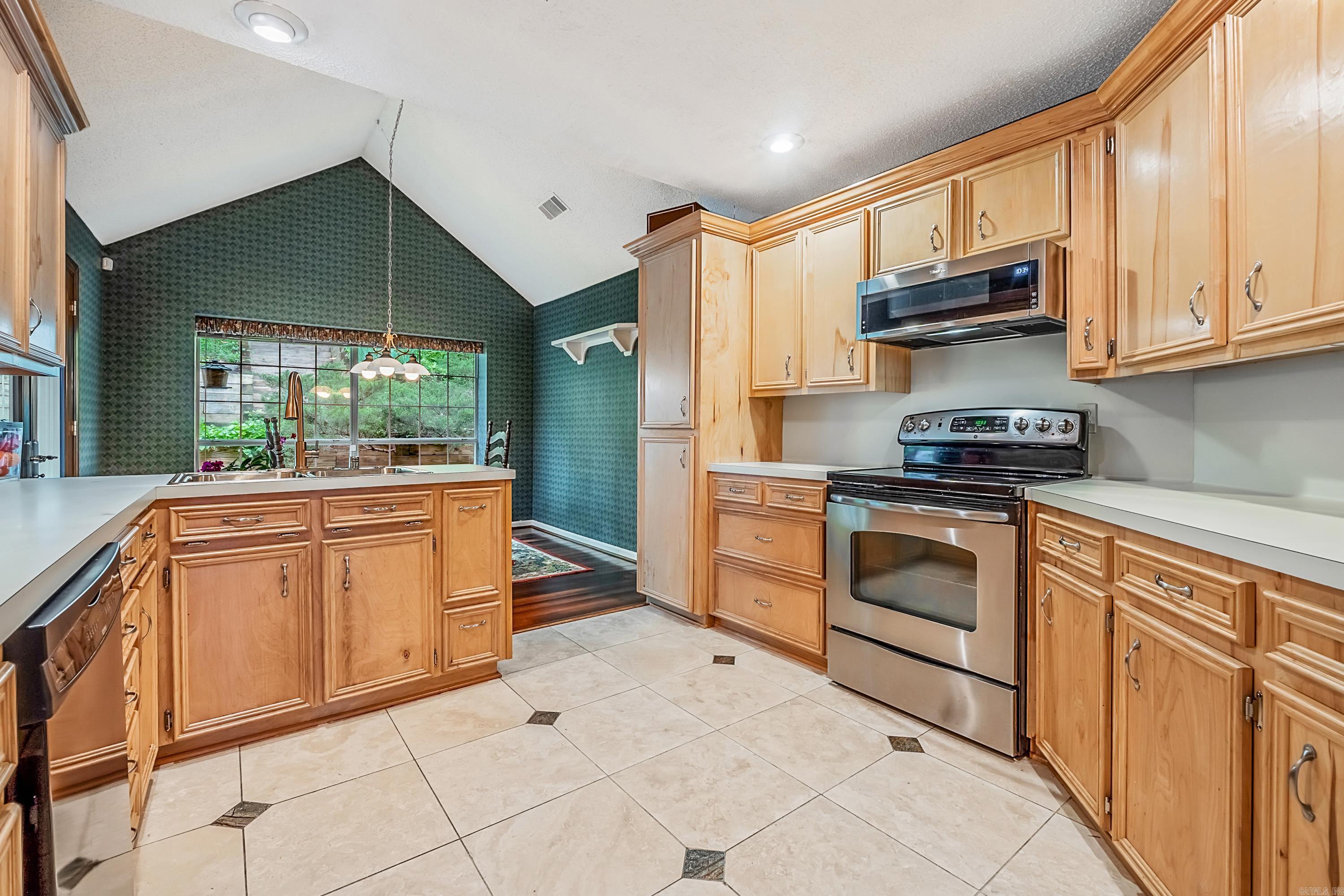 Riverland Heights - Residential