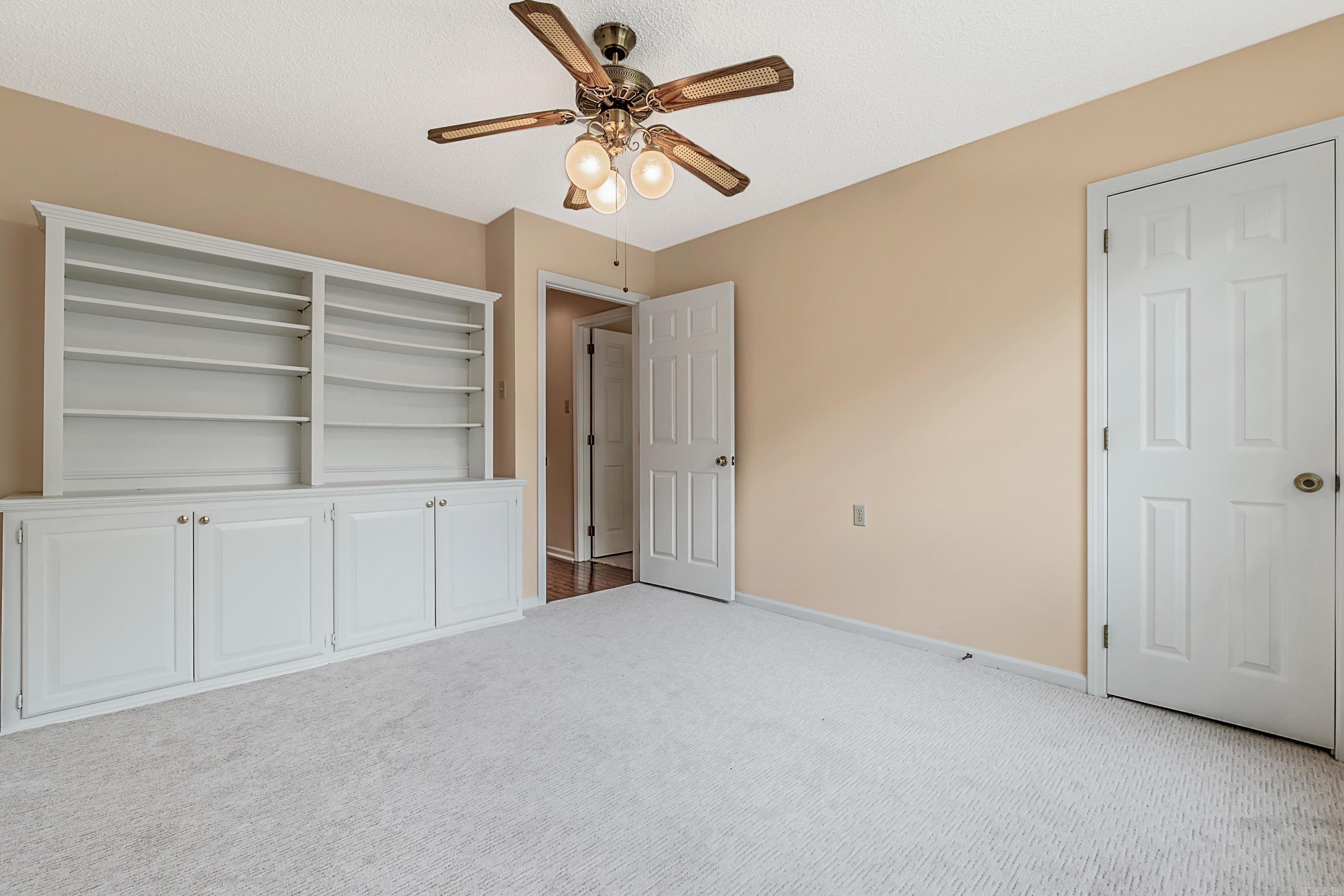 Riverland Heights - Residential