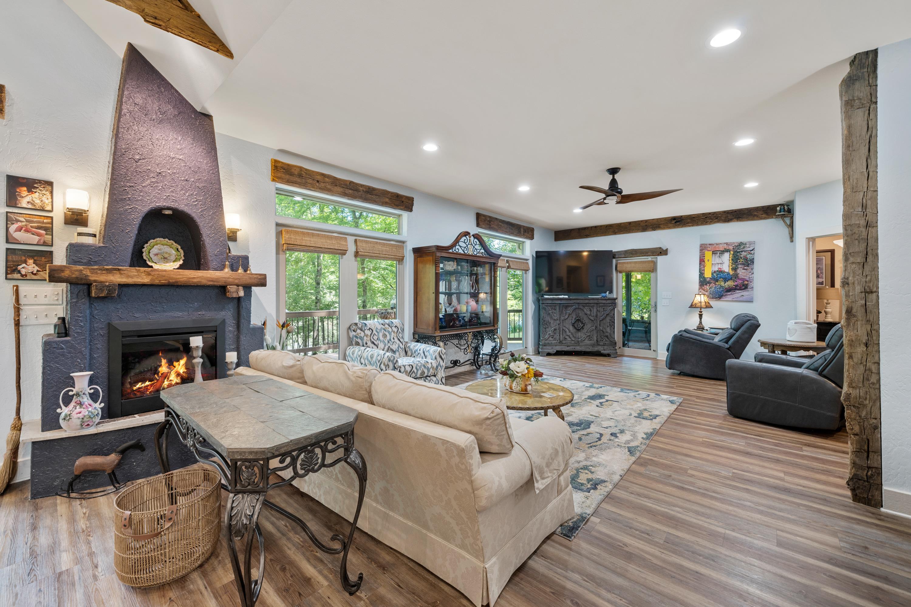 RIVERVIEW ESTATES - Residential