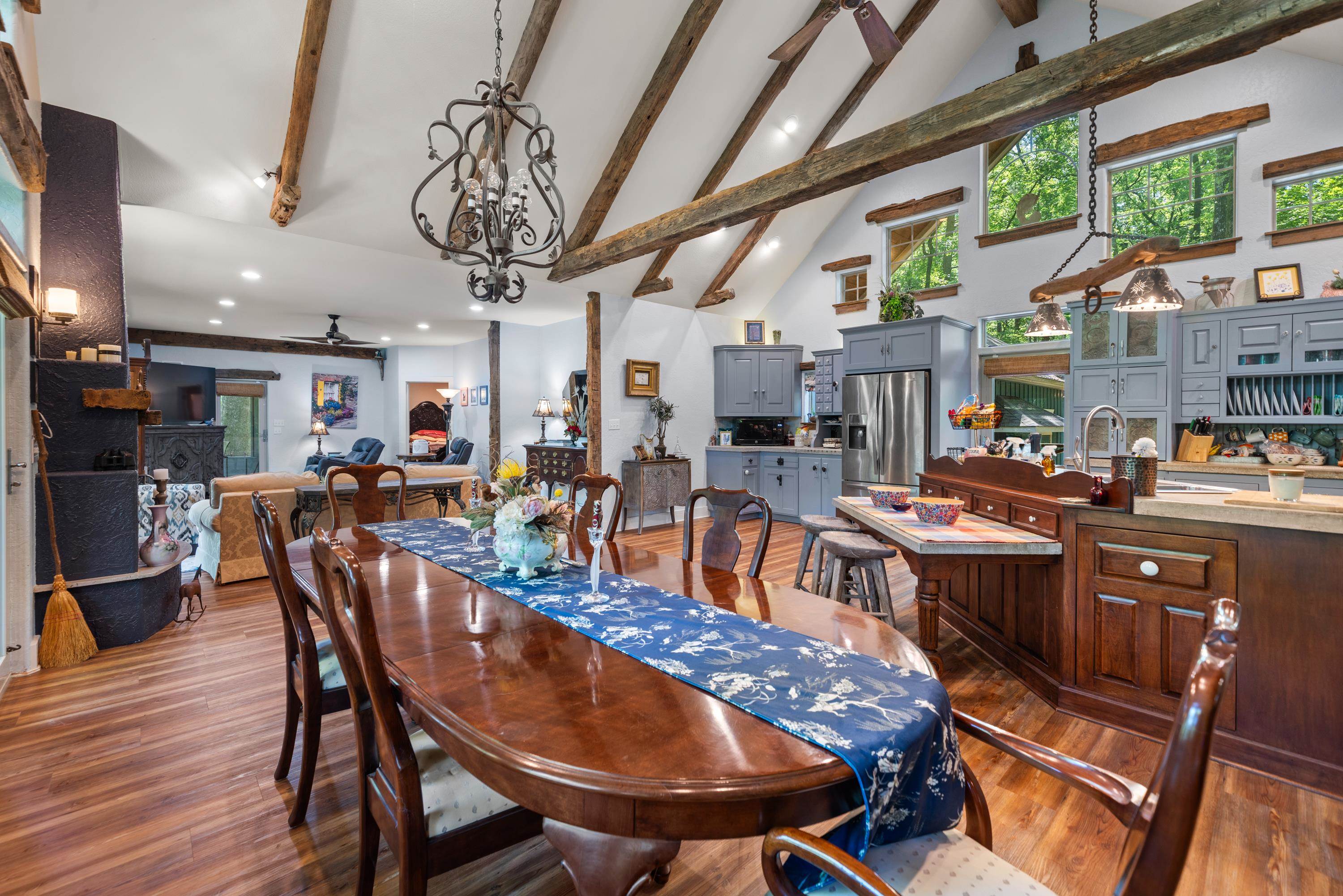 RIVERVIEW ESTATES - Residential