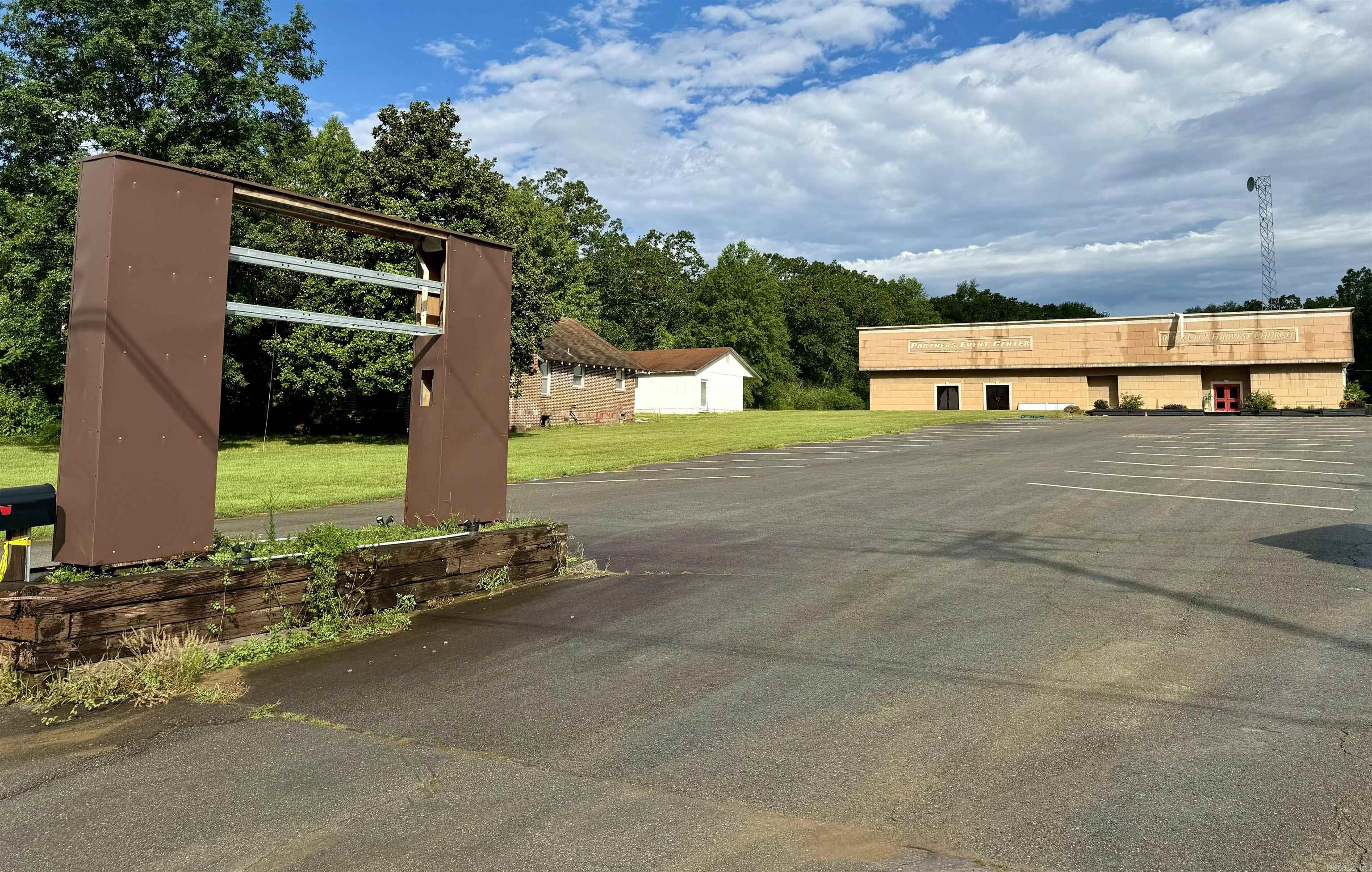 Sylvan Hill - Commercial Sale