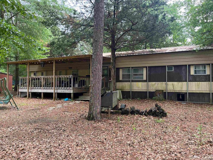 Looking for a get away at The Lake? 2bdrm 2 bath mobile home near Sugar Loaf Marina & Park! partially chain link fenced, outbuildings convey & additional mobile home on property convey!