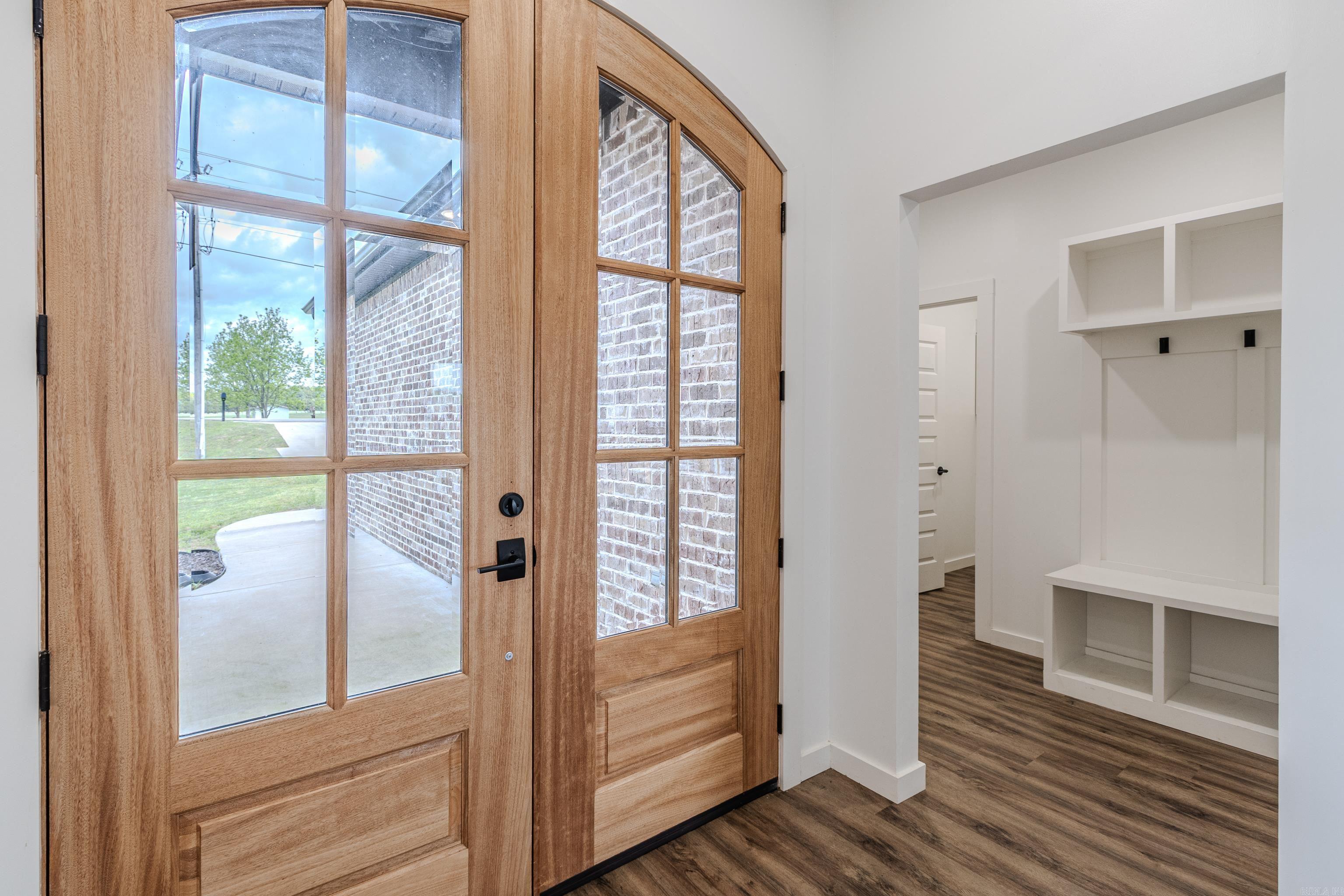 REGISTER ESTATES - Residential