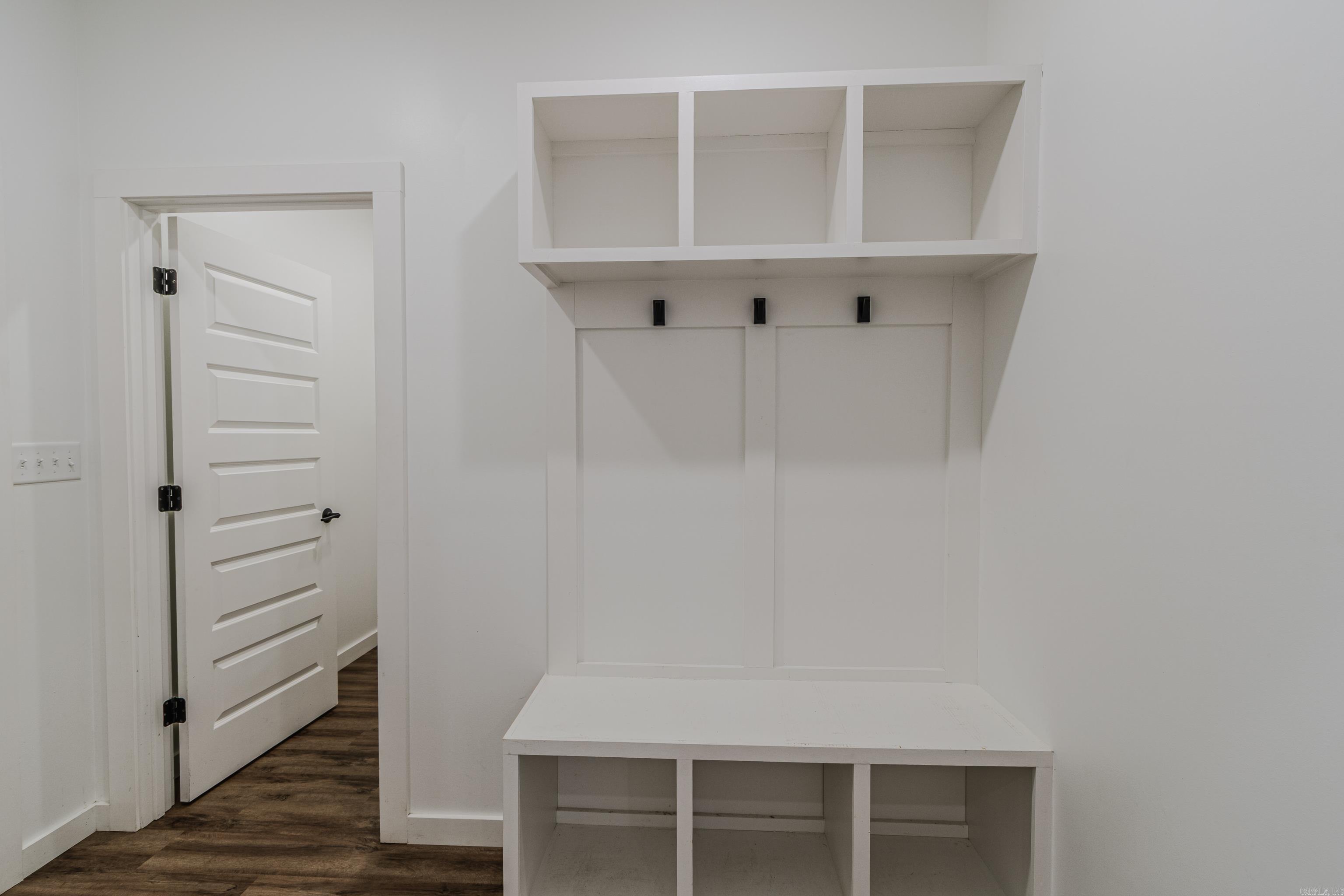 REGISTER ESTATES - Residential