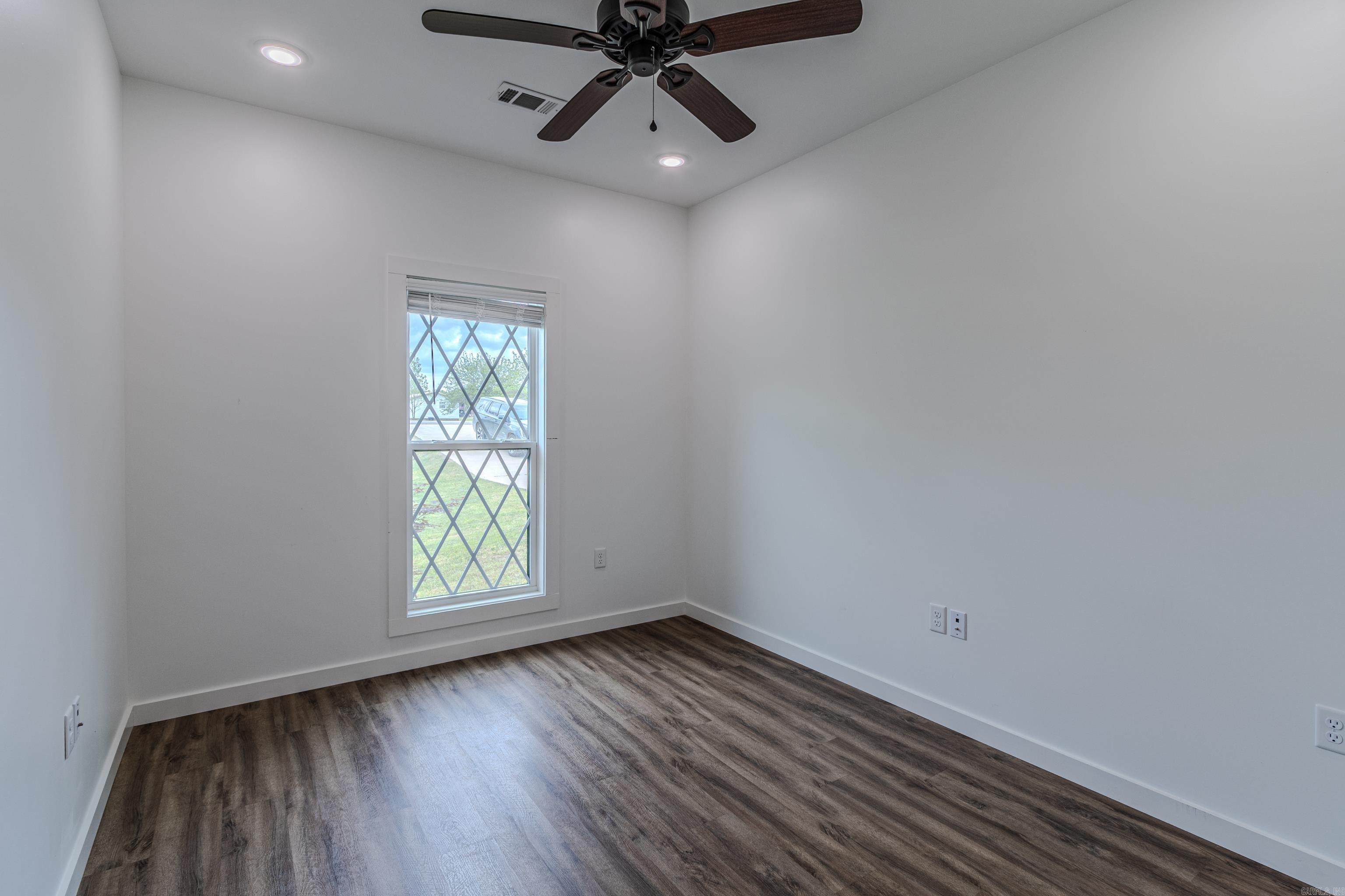 REGISTER ESTATES - Residential