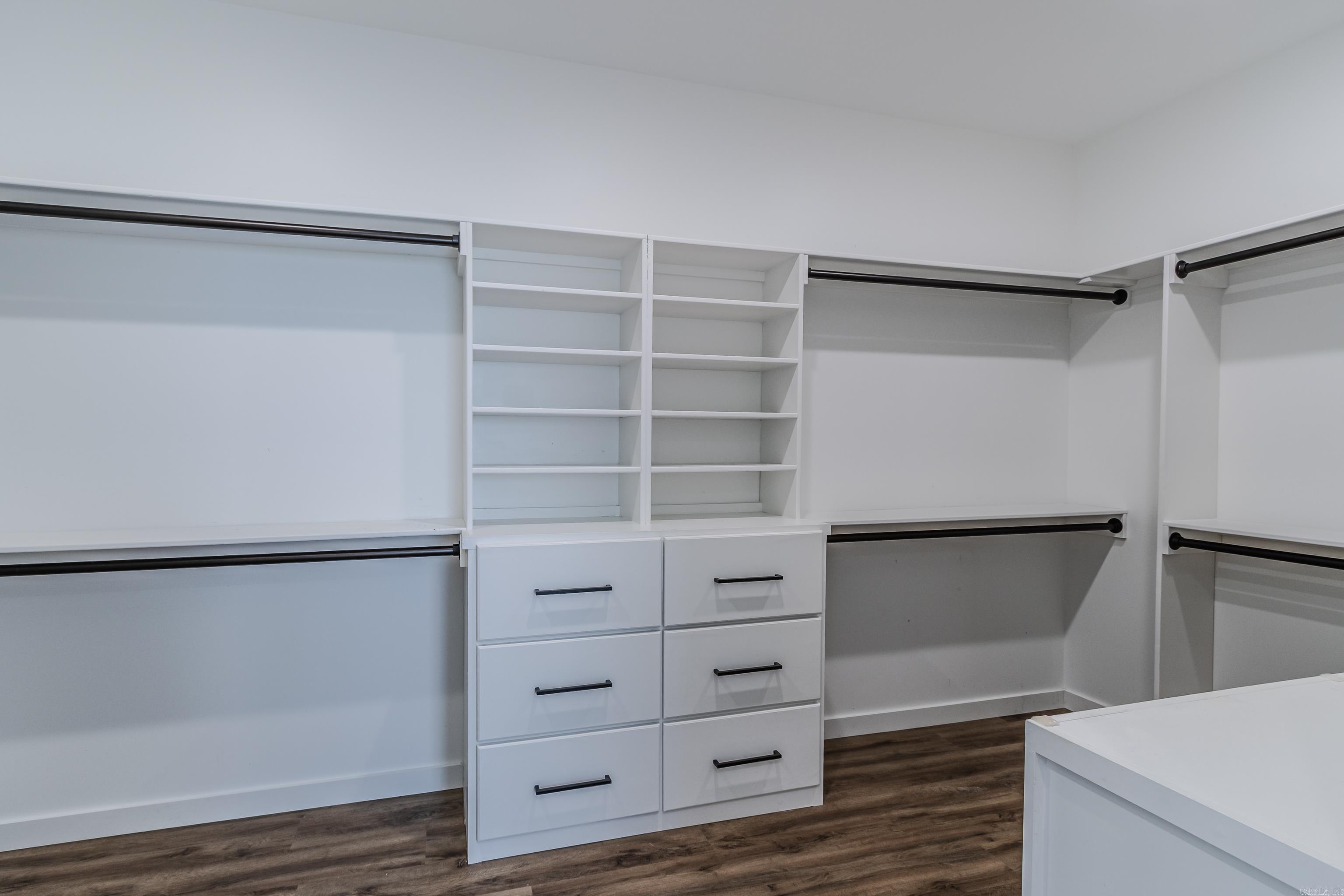 REGISTER ESTATES - Residential