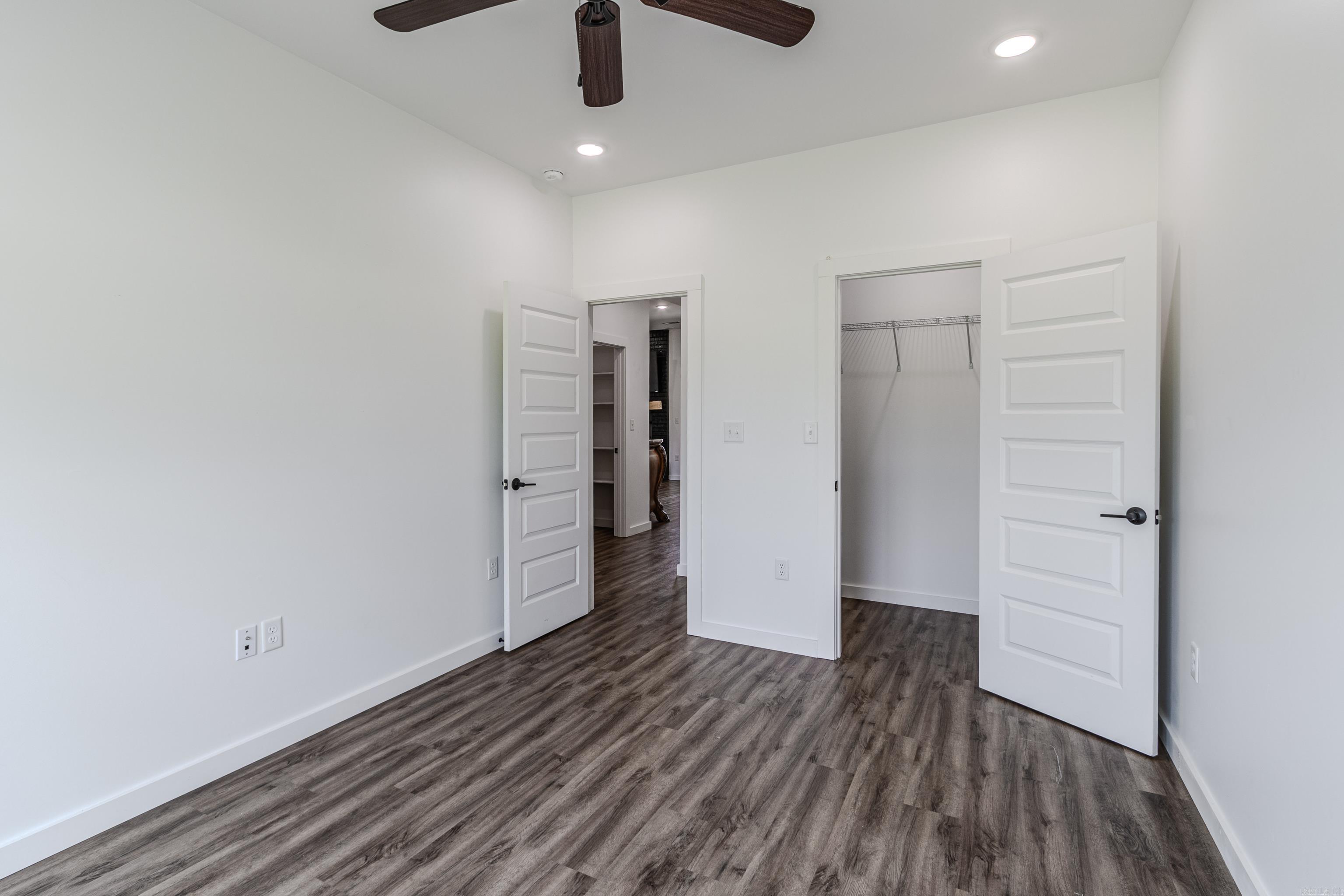 REGISTER ESTATES - Residential