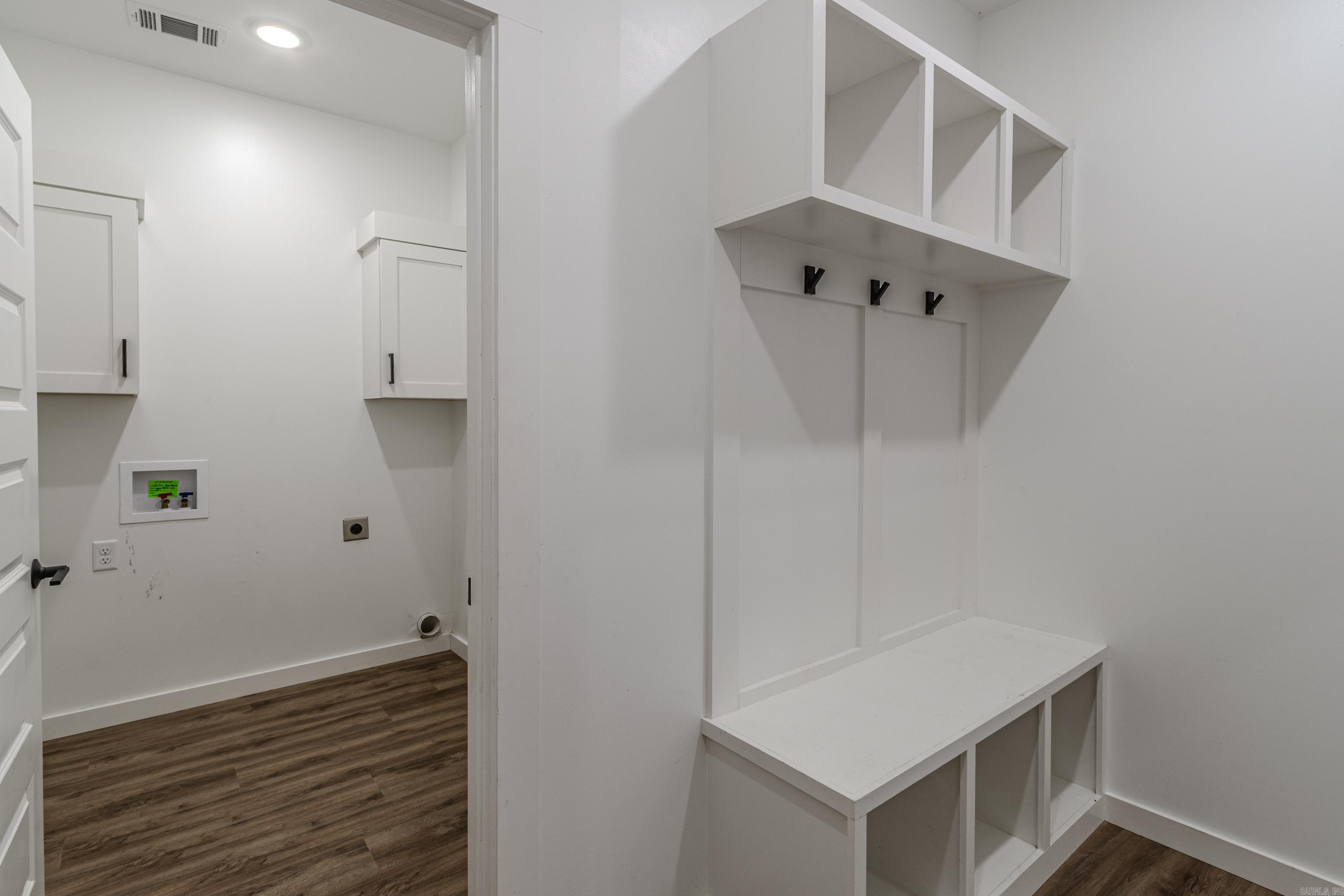 REGISTER ESTATES - Residential