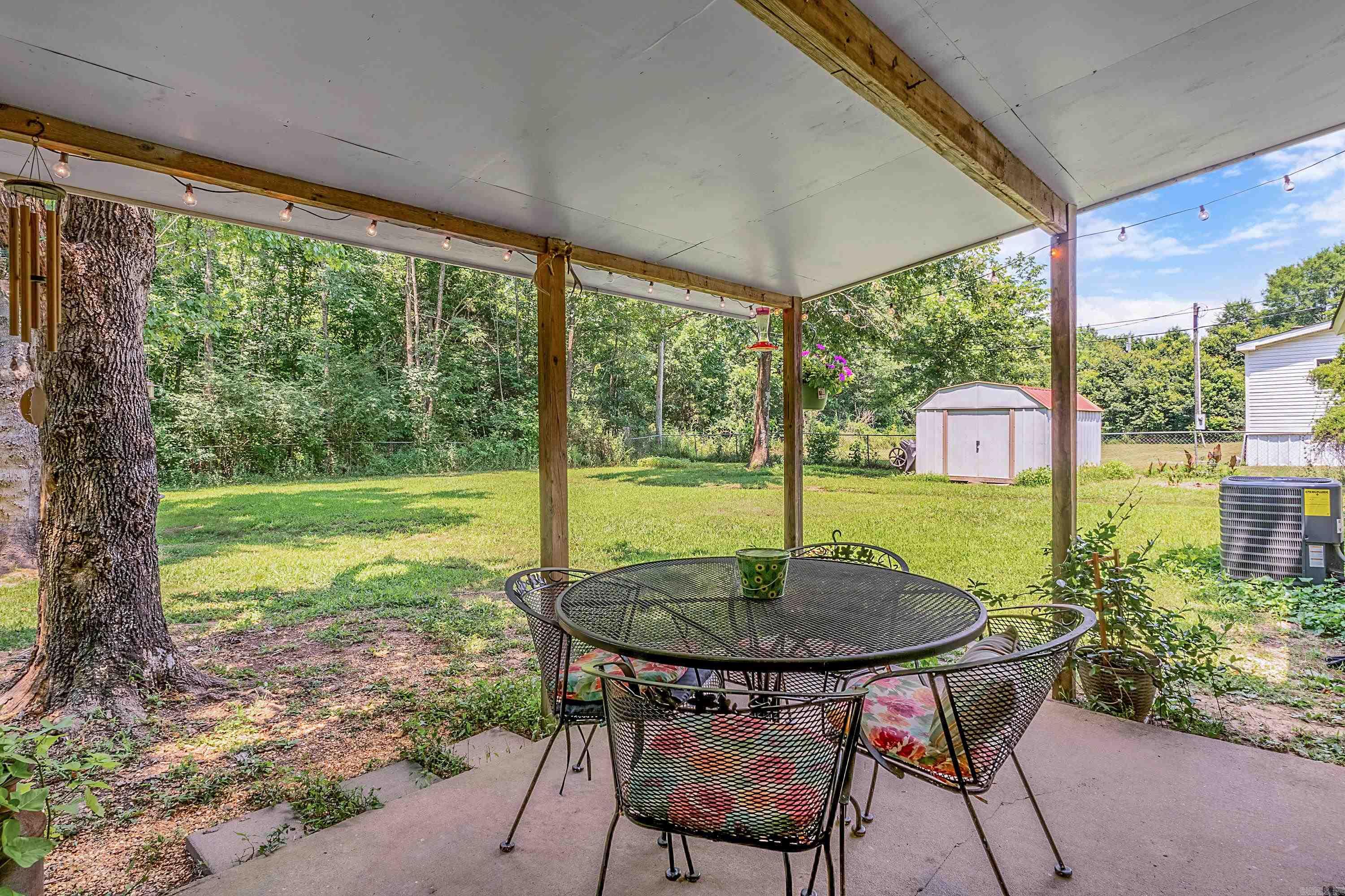 BAYOU METO PLACE - Residential