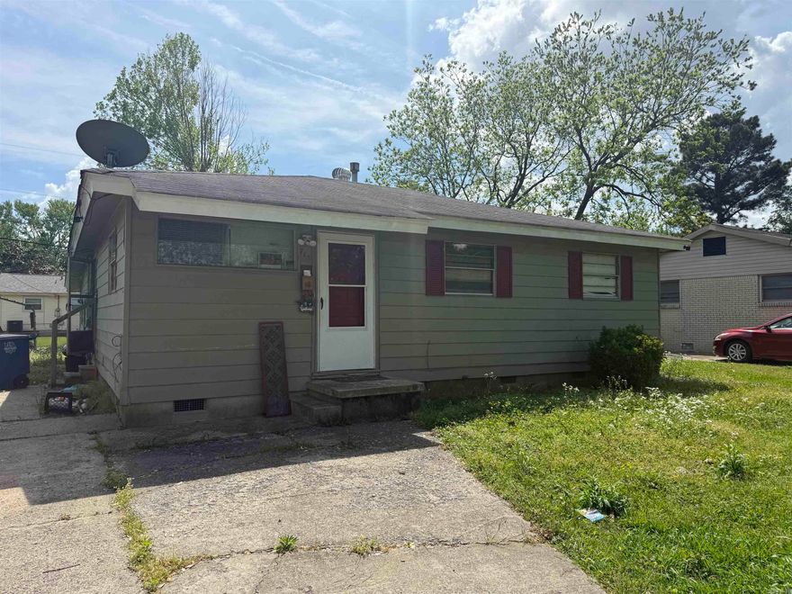 Opportunity awaits with this fixer-upper full of potential! Whether you're looking for your next fix-and-flip project or a long-term rental investment, this property offers a great chance to add value and maximize returns. With the right vision and updates, it can be transformed into a profitable asset. Property is being sold as-is, and no seller property disclosure is available. A signed hold harmless agreement (included in associated documents) is required prior to making a showing request. Buyer to verify lot size and square footage of home using their own measurements. Don’t miss your chance to bring this property back to life and make it your next successful investment!