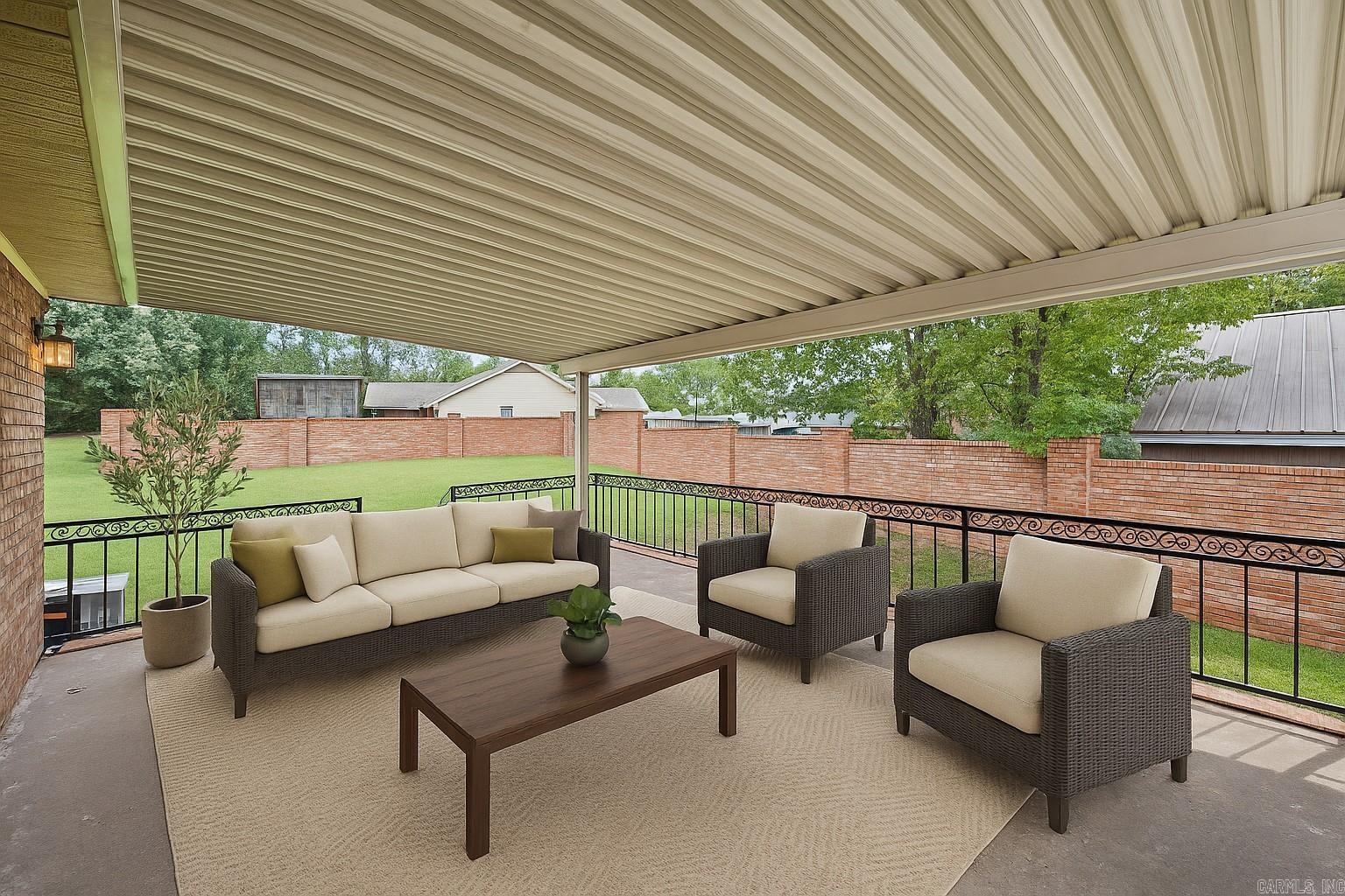 CLUB ROAD VILLAGE PROPERTY REGIM - Residential