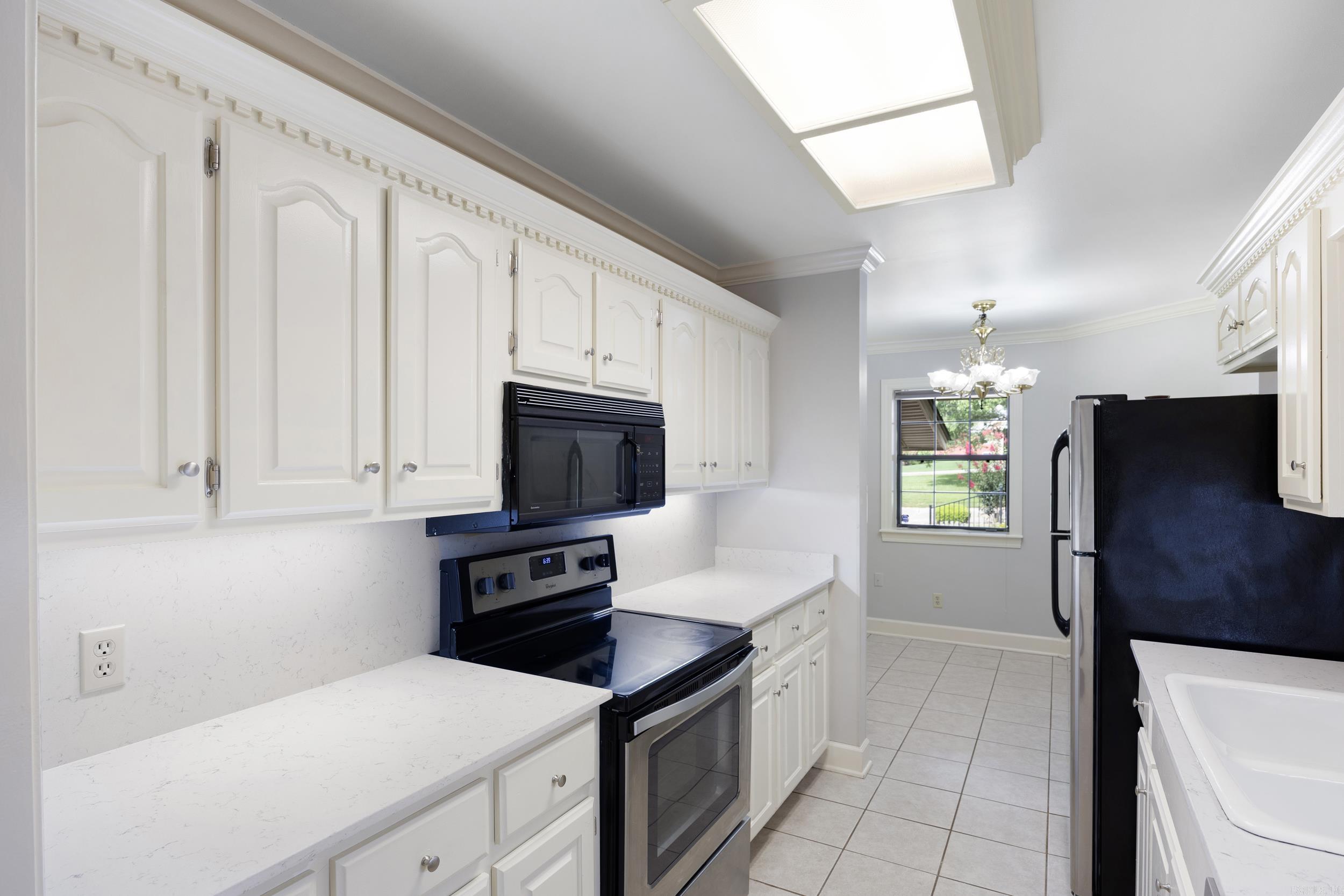 CLUB ROAD VILLAGE PROPERTY REGIM - Residential