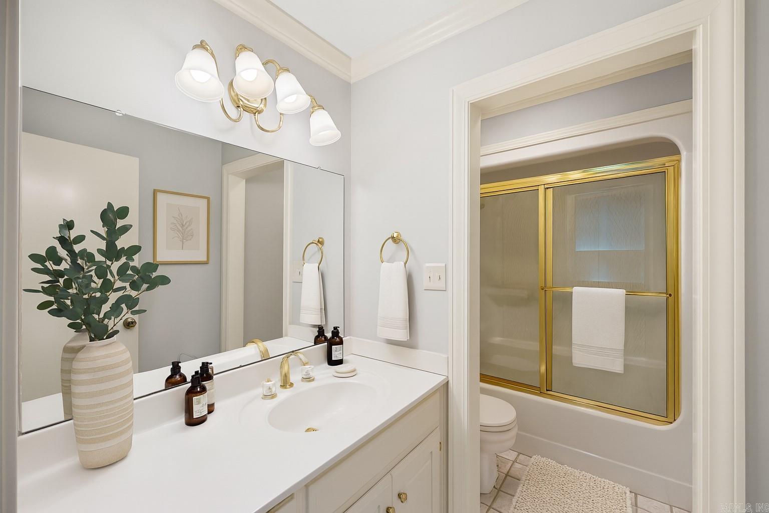 CLUB ROAD VILLAGE PROPERTY REGIM - Residential