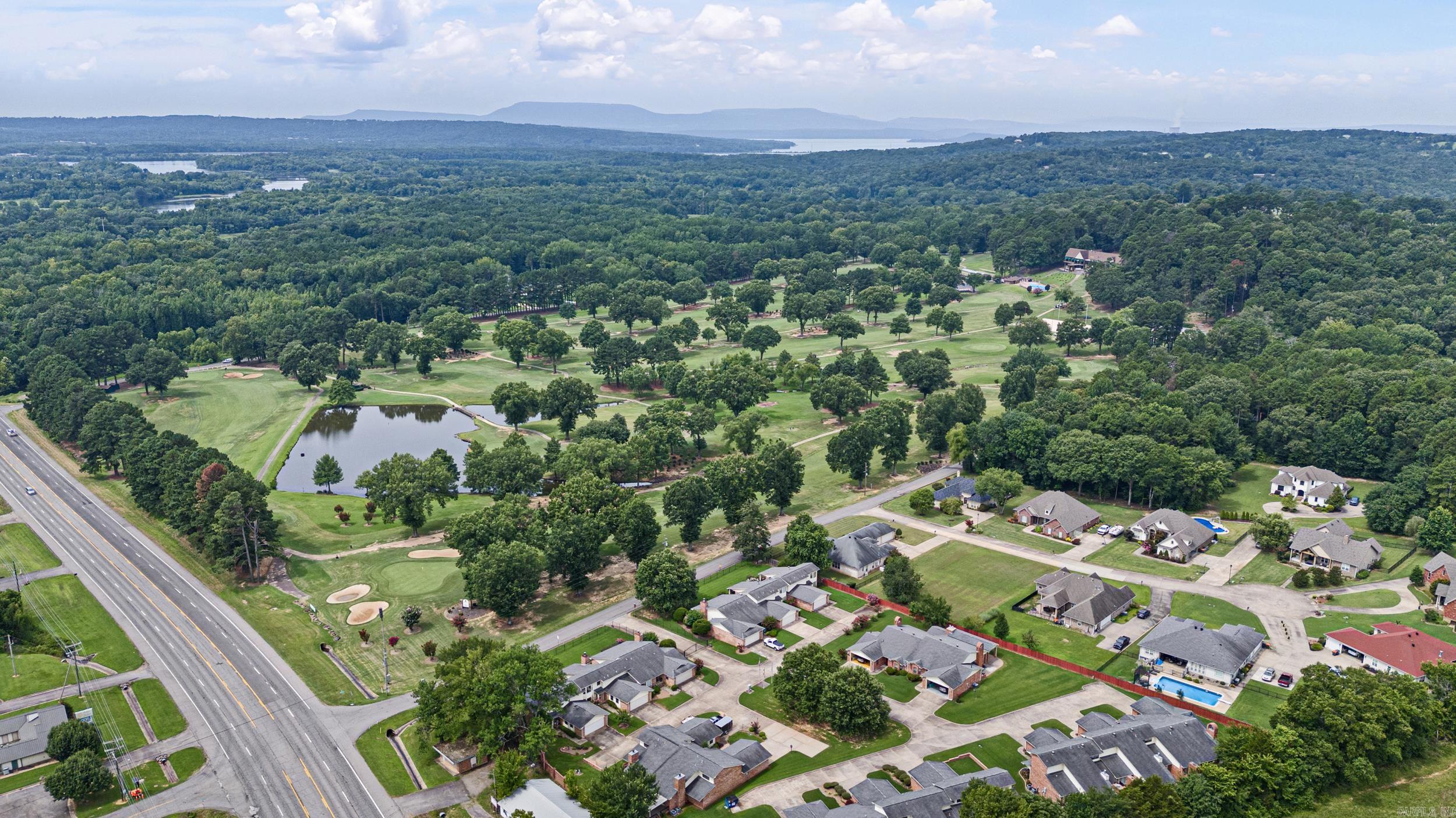 CLUB ROAD VILLAGE PROPERTY REGIM - Residential