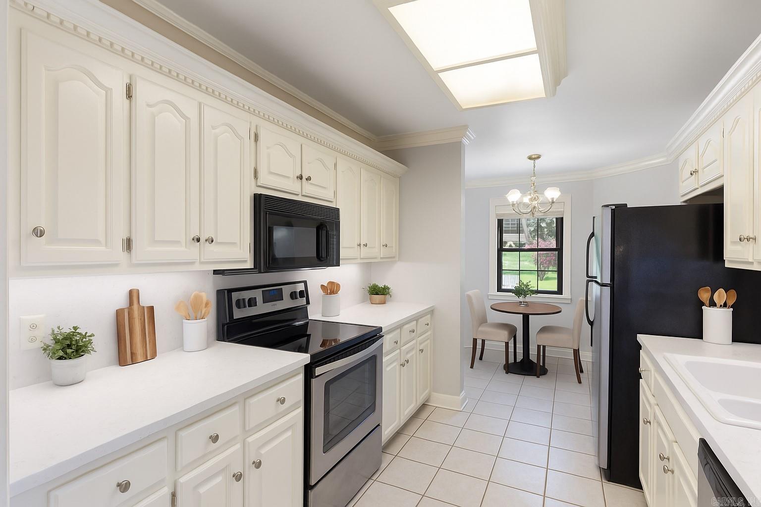 CLUB ROAD VILLAGE PROPERTY REGIM - Residential