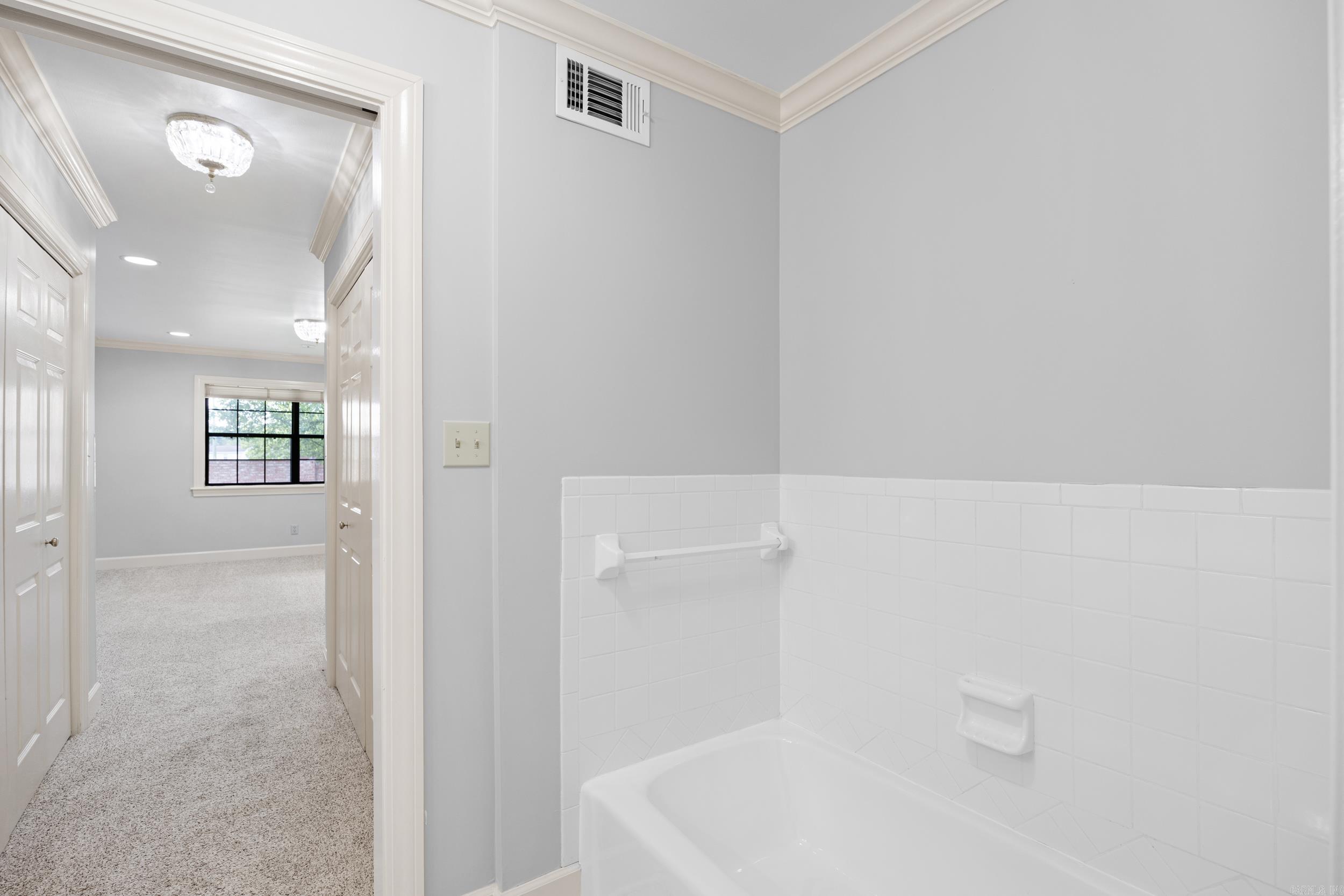 CLUB ROAD VILLAGE PROPERTY REGIM - Residential