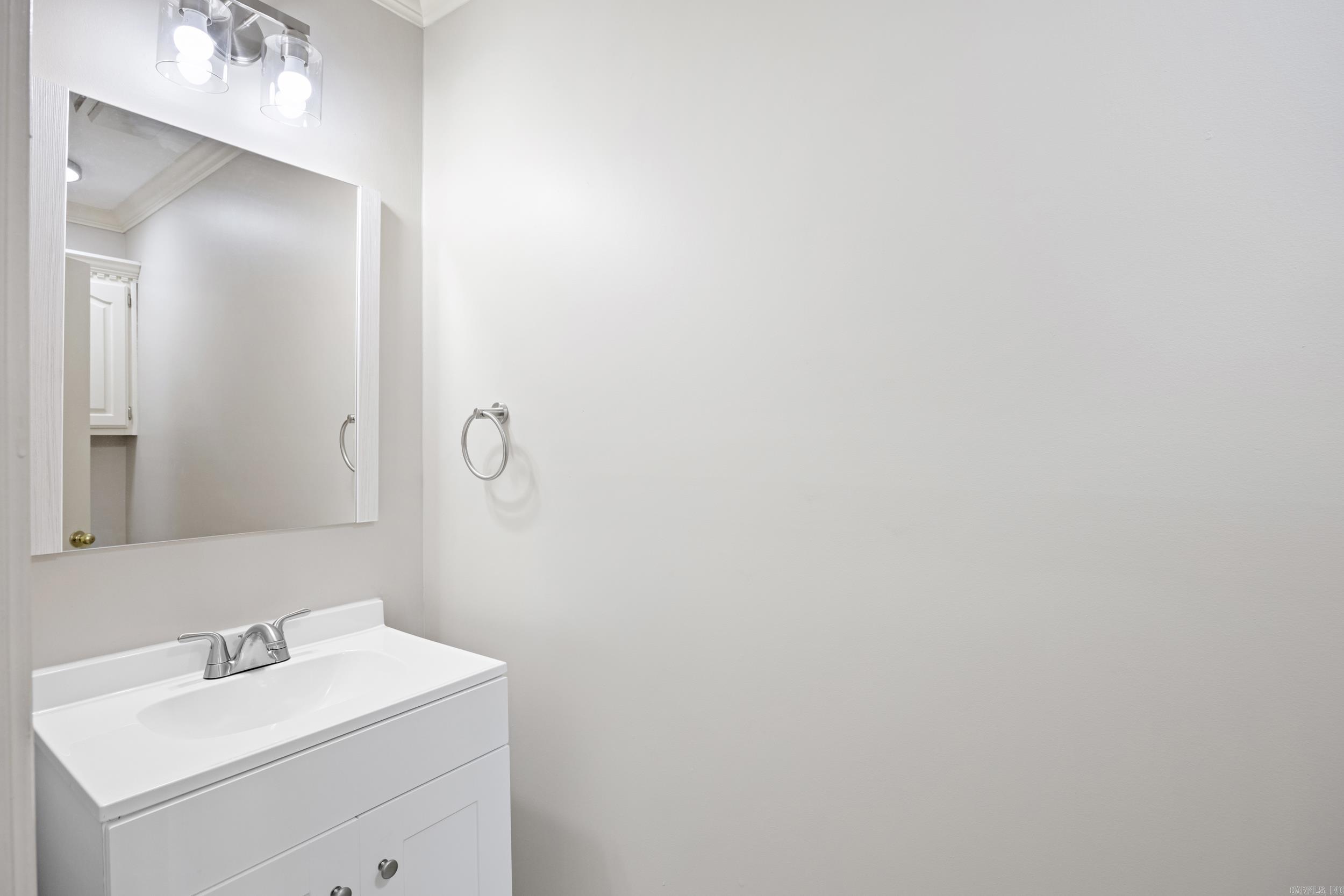 CLUB ROAD VILLAGE PROPERTY REGIM - Residential