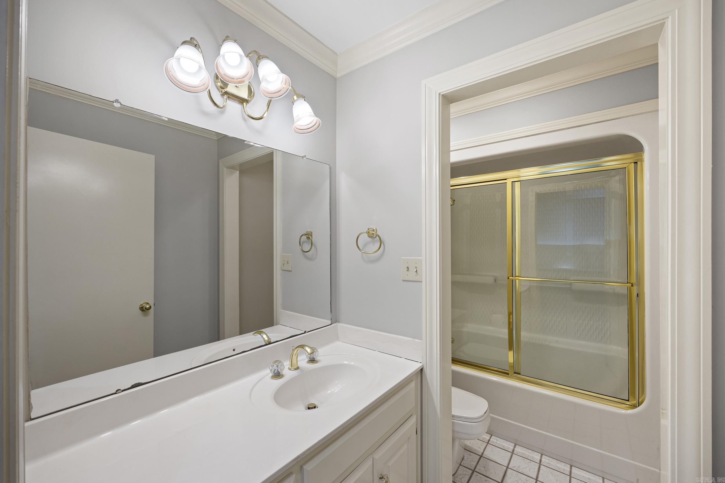 CLUB ROAD VILLAGE PROPERTY REGIM - Residential