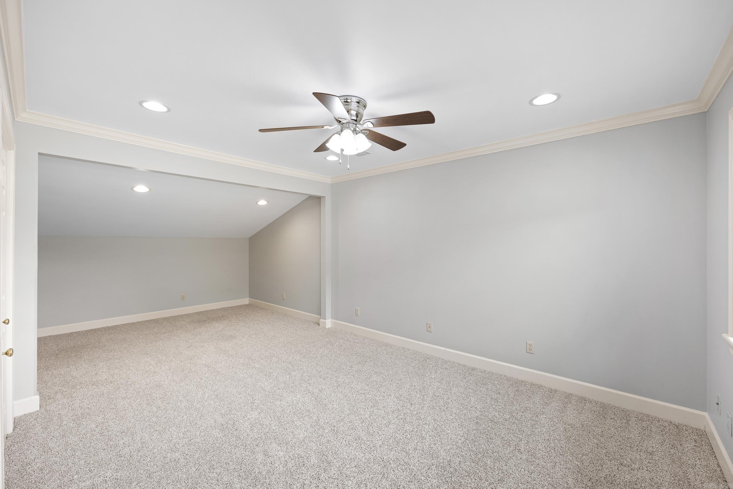 CLUB ROAD VILLAGE PROPERTY REGIM - Residential