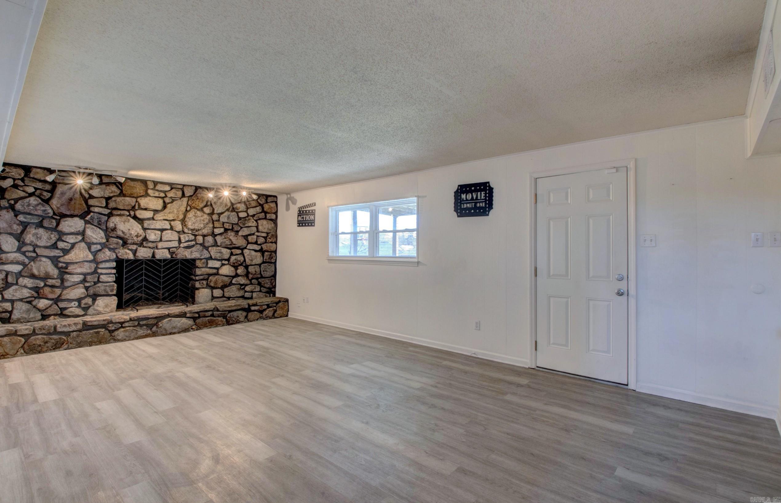 Pleasant Tree 1st - Residential