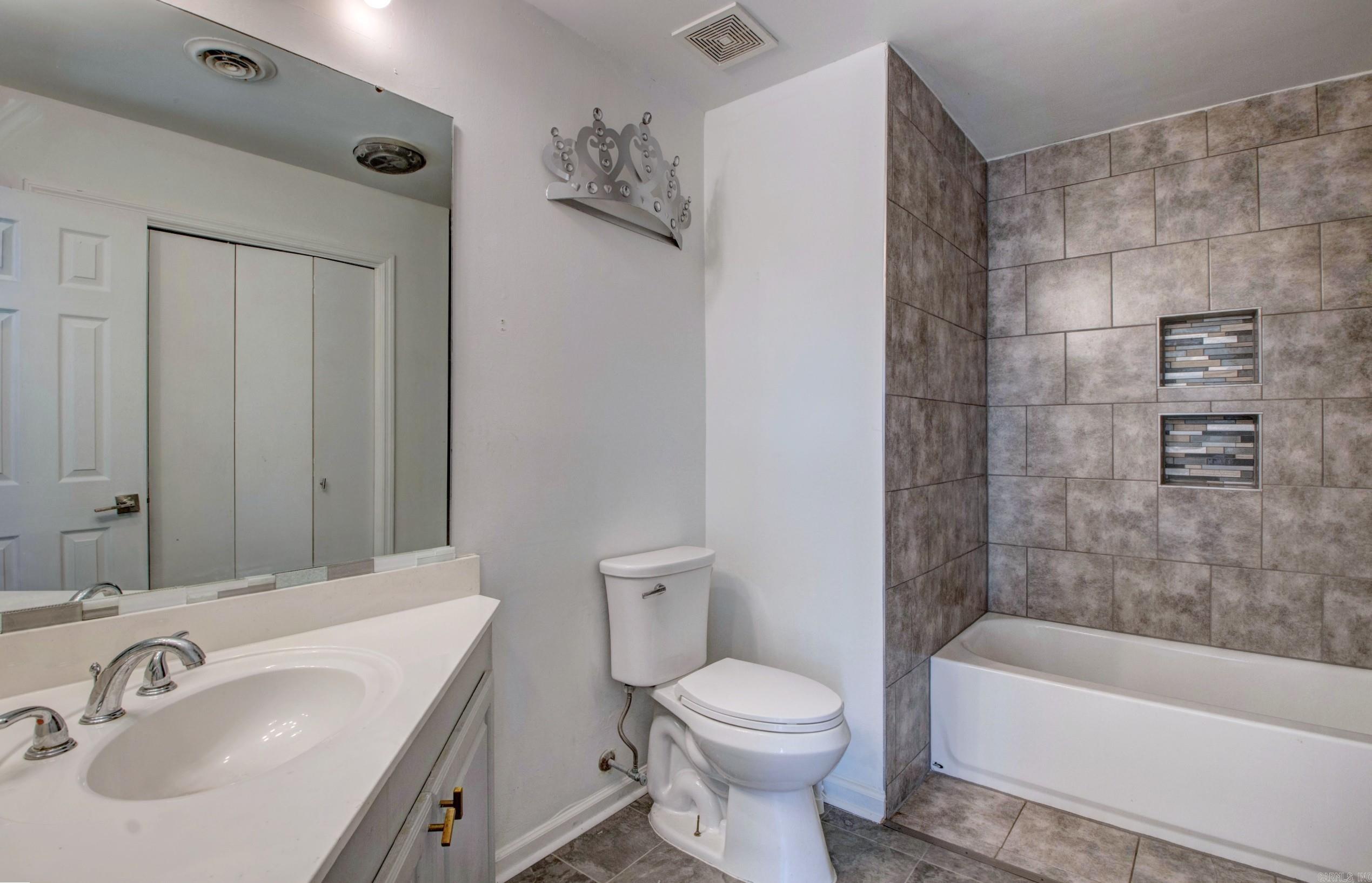 Pleasant Tree 1st - Residential