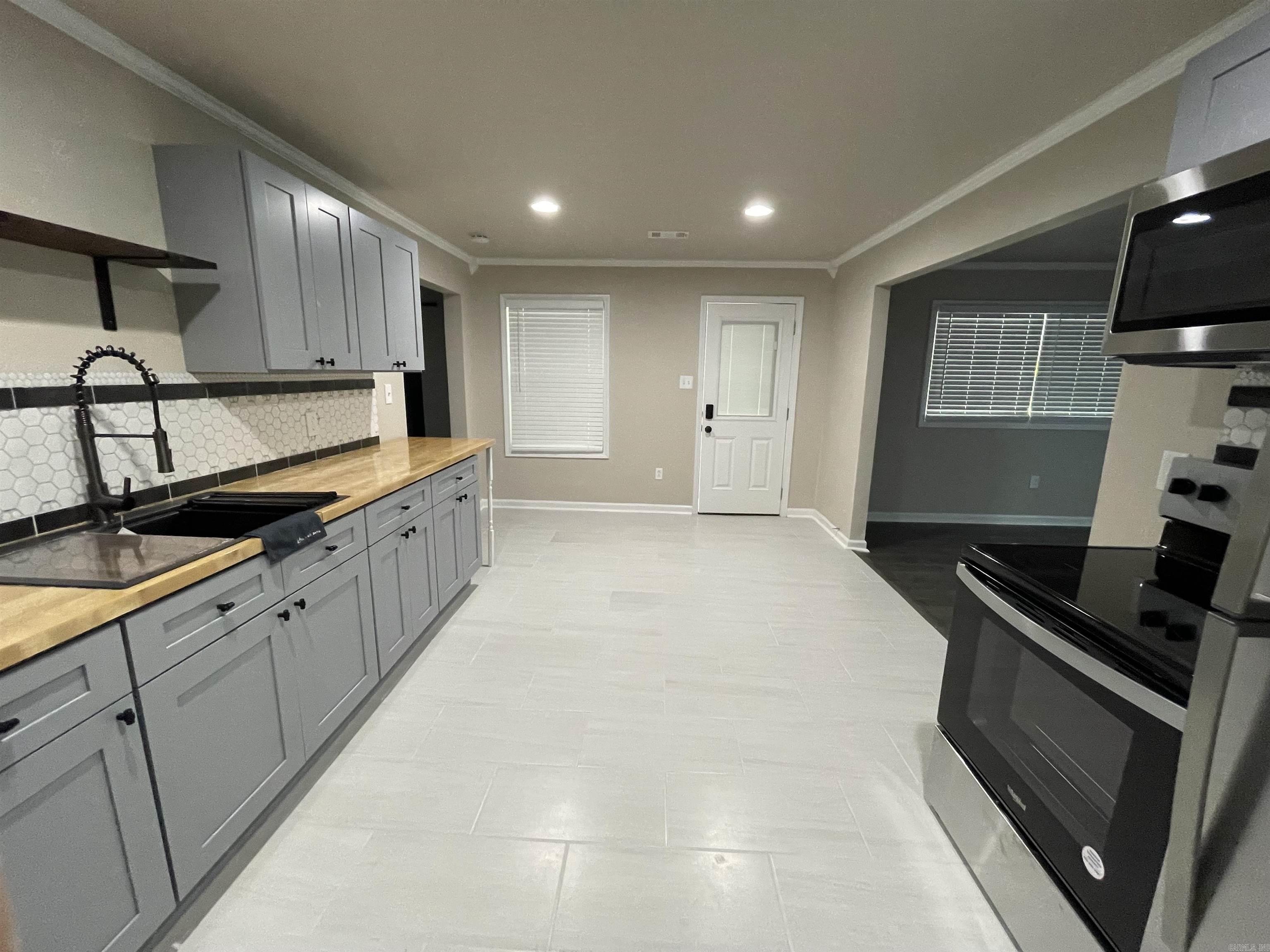 HILLCREST ADDITION - Residential