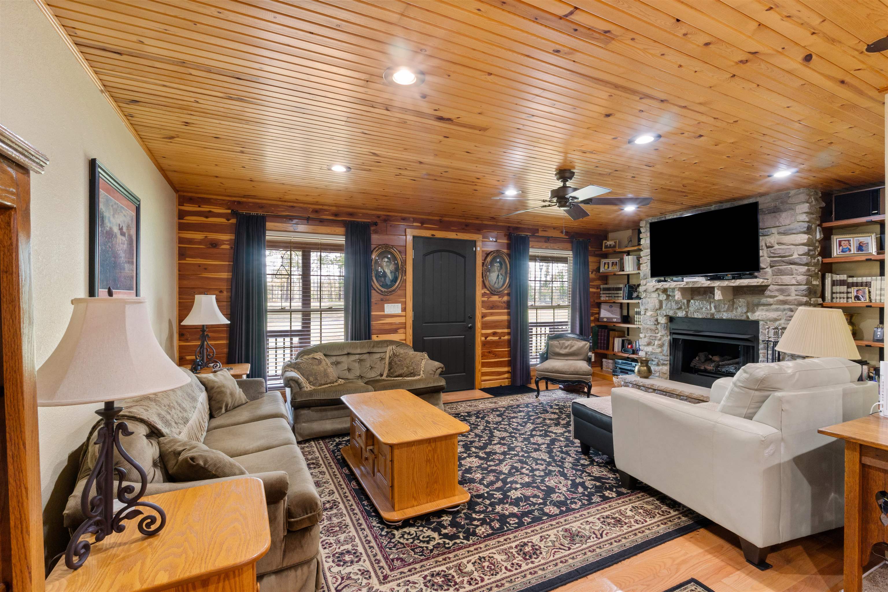 Metes & Bounds - Residential