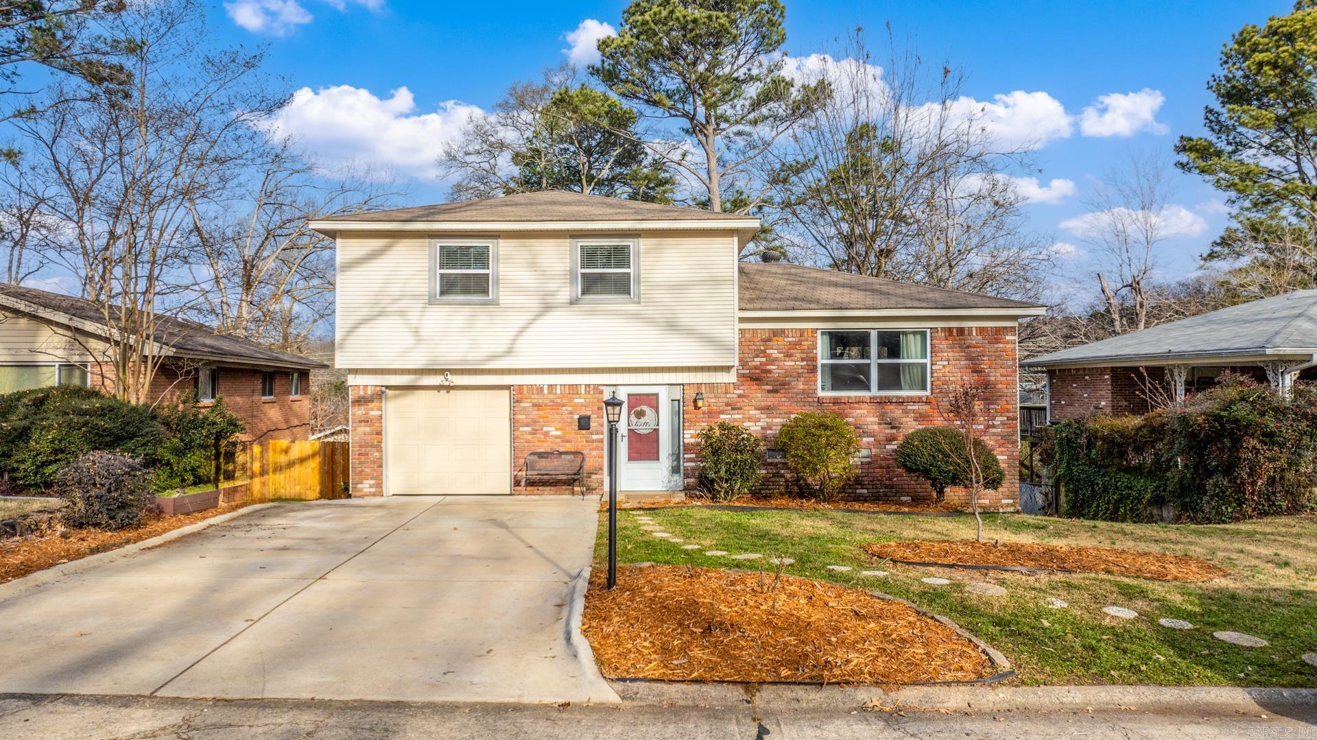 BRIARWOOD - Residential