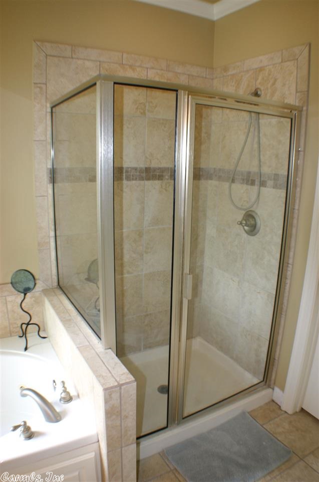 COUNTRY CLUB OF ARK THE - Residential