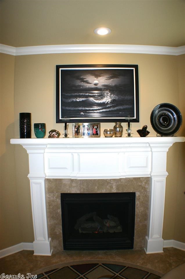 COUNTRY CLUB OF ARK THE - Residential