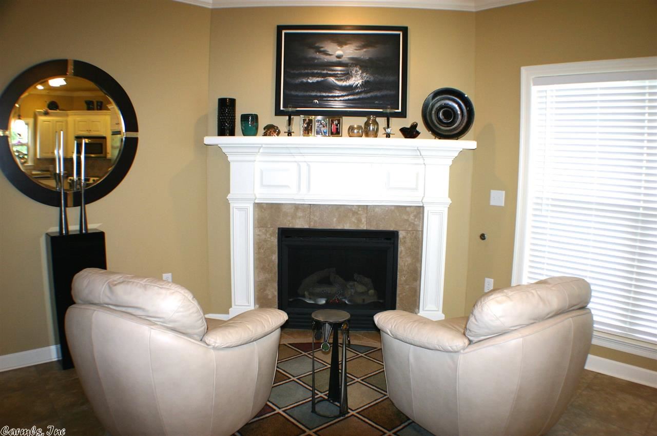 COUNTRY CLUB OF ARK THE - Residential