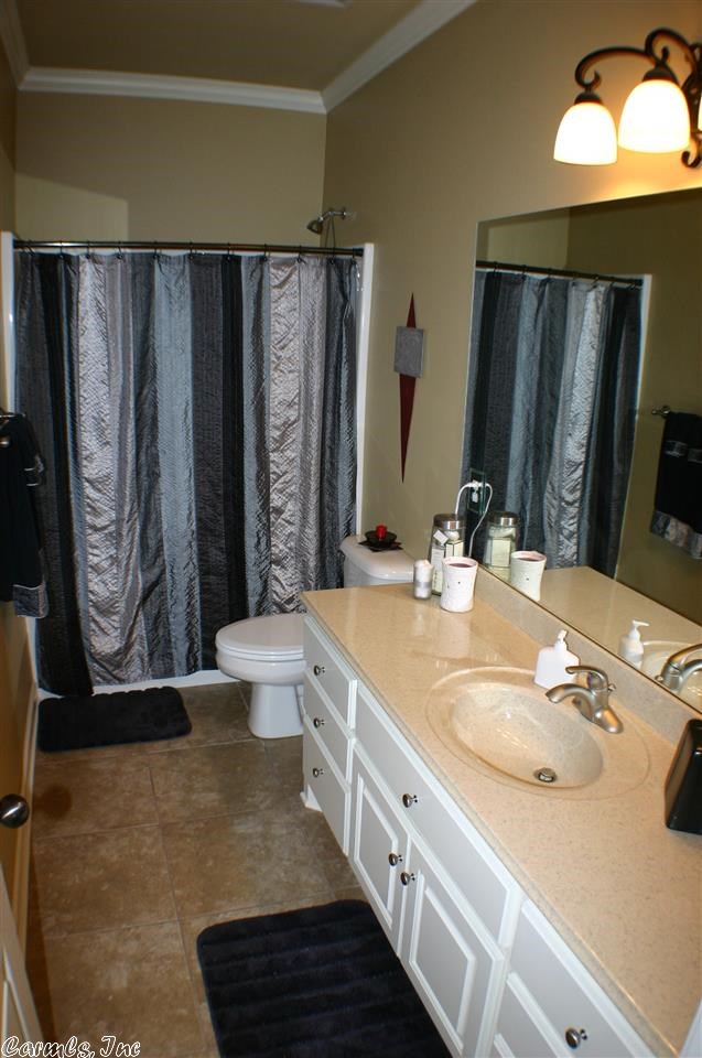 COUNTRY CLUB OF ARK THE - Residential