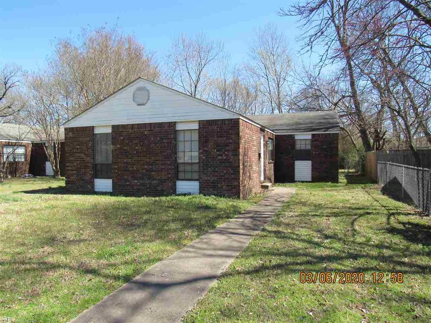 Well maintained 3 bedroom home, spacious family room, all appliances including refrigerator, washer & dryer, all electric, attached storage room, lawn care provided. No Pets.