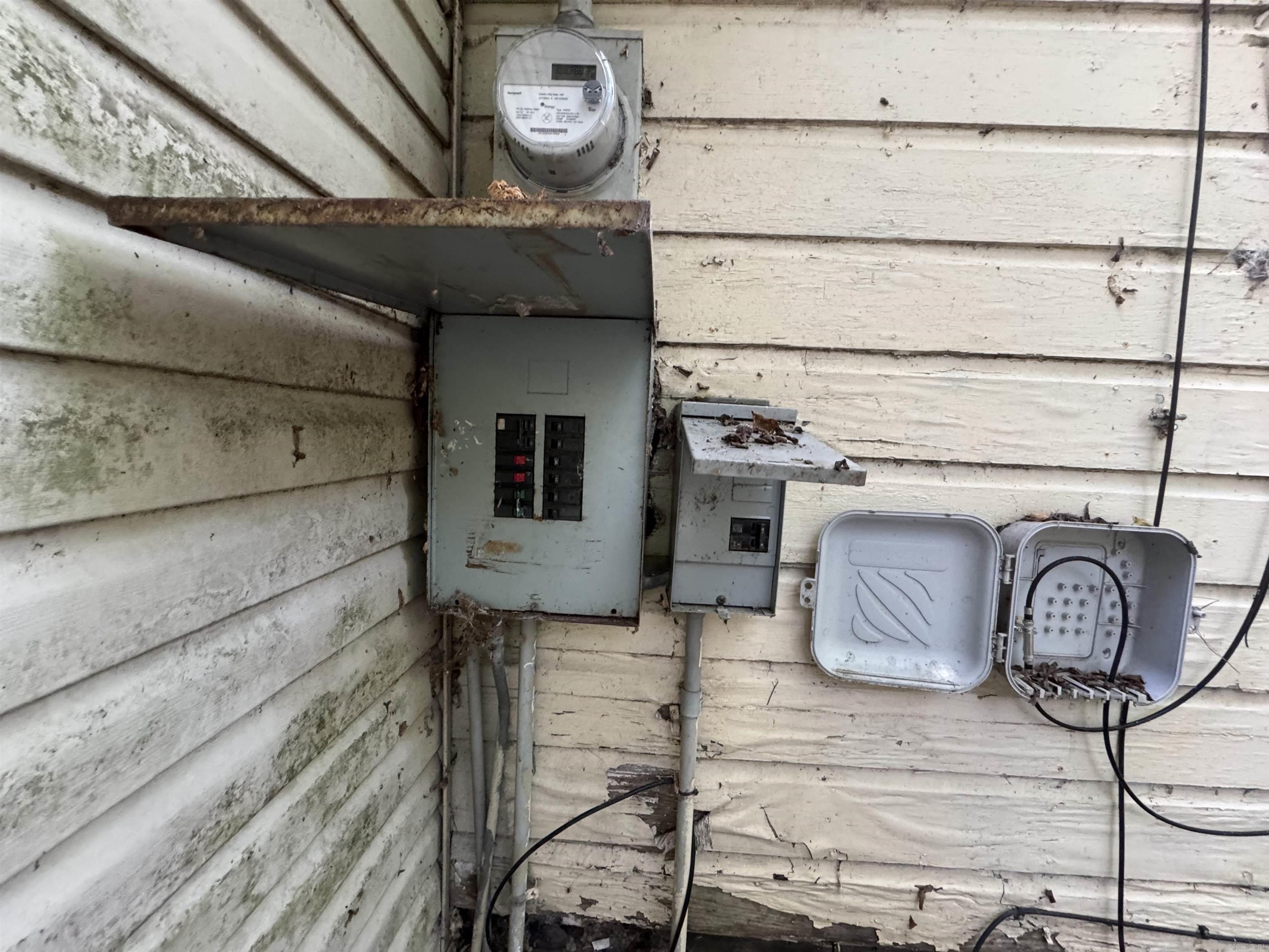 BARBER AVE - Residential