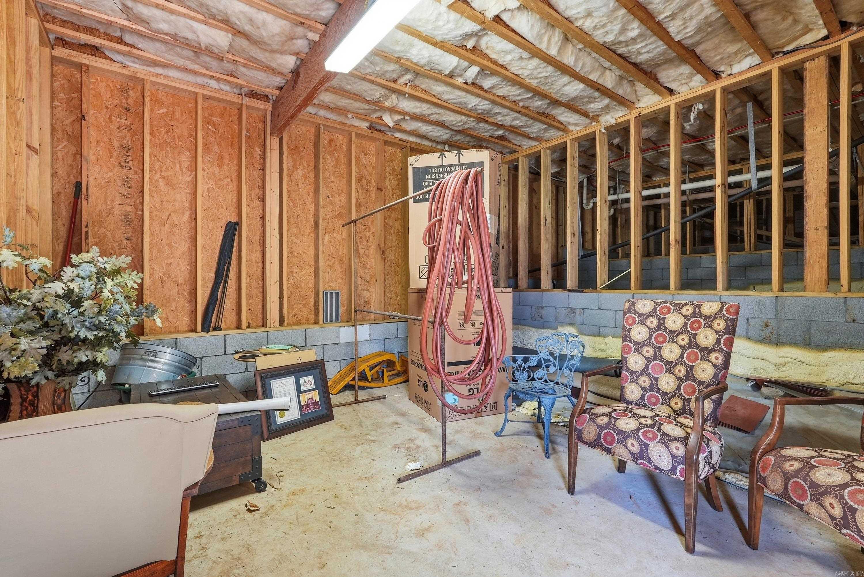 WOODLANDS EDGE - Residential