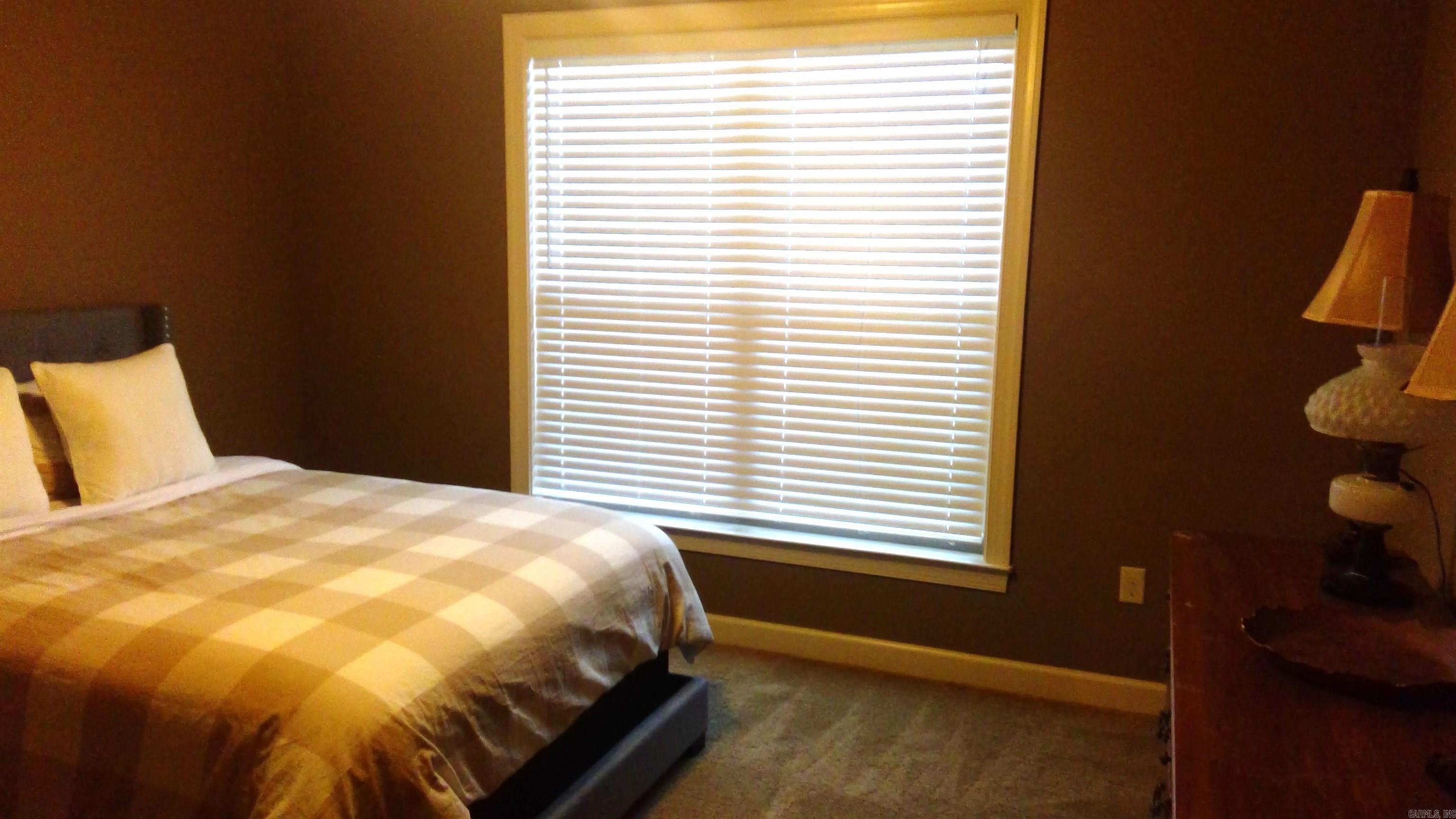 WOODLANDS EDGE - Residential